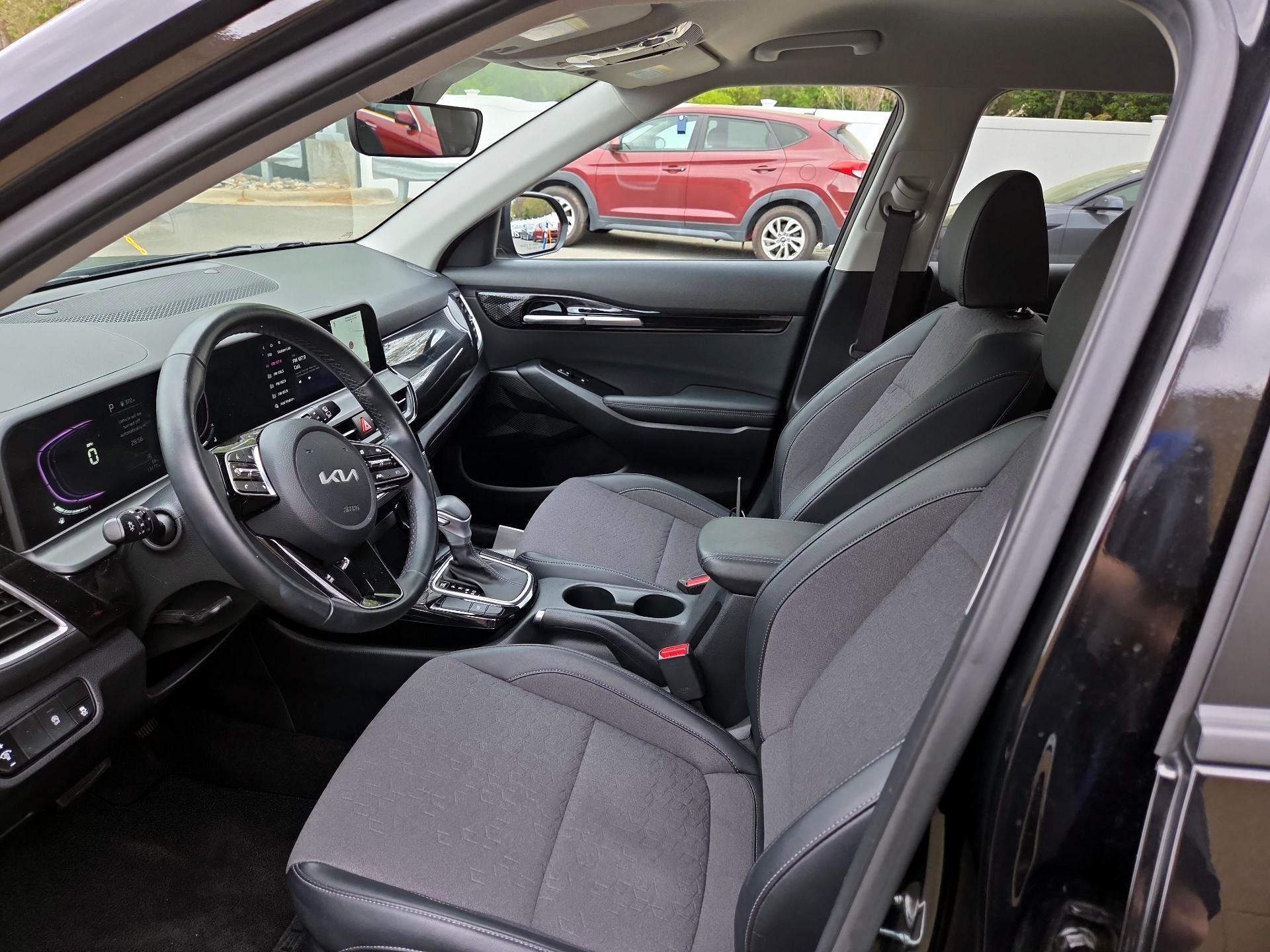 Thumbnail: 2025 Kia Seltos - 9