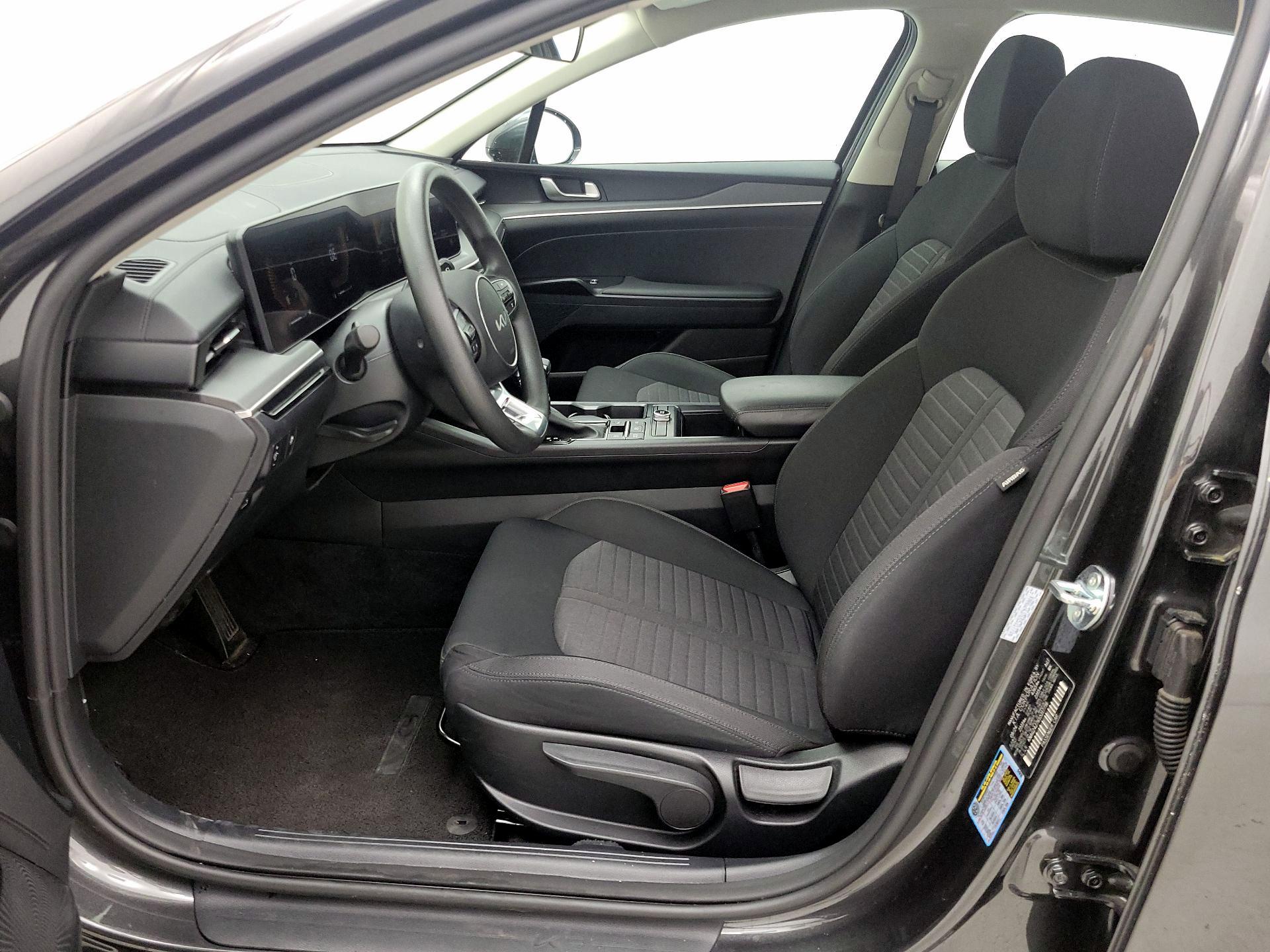 Thumbnail: 2025 Kia K5 - 11