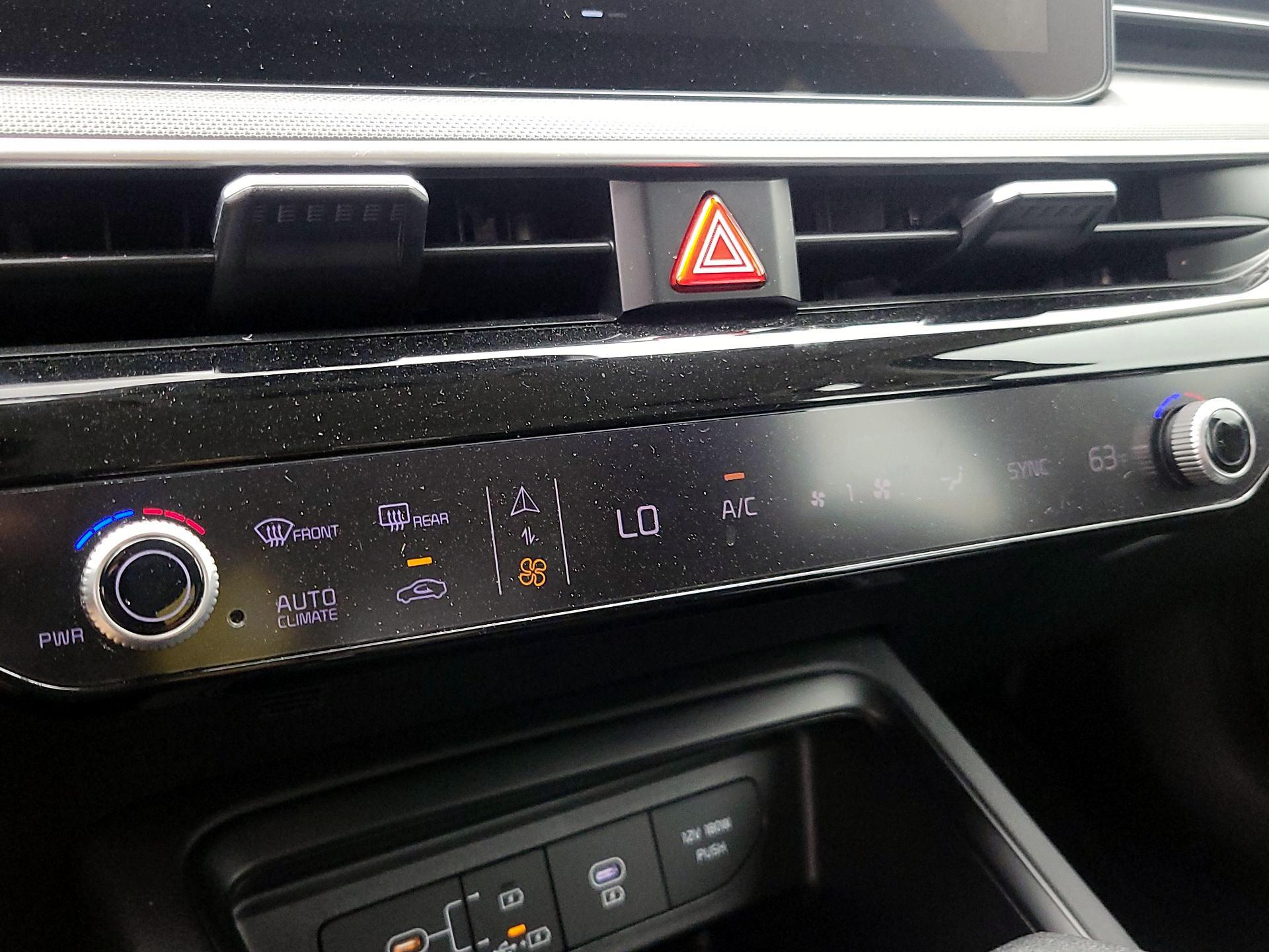 Thumbnail: 2025 Kia K5 - 16