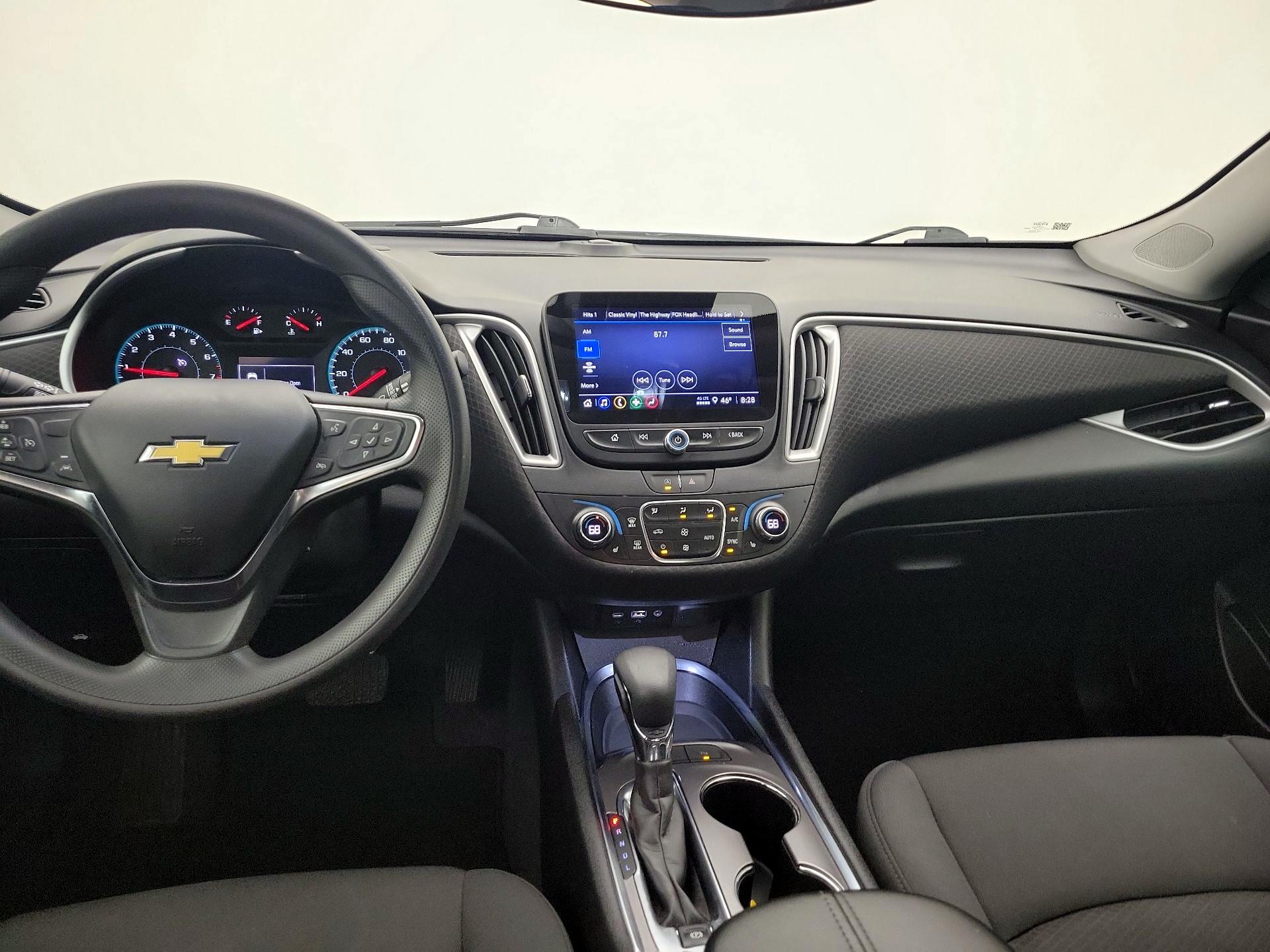 Thumbnail: 2024 Chevrolet Malibu - 9
