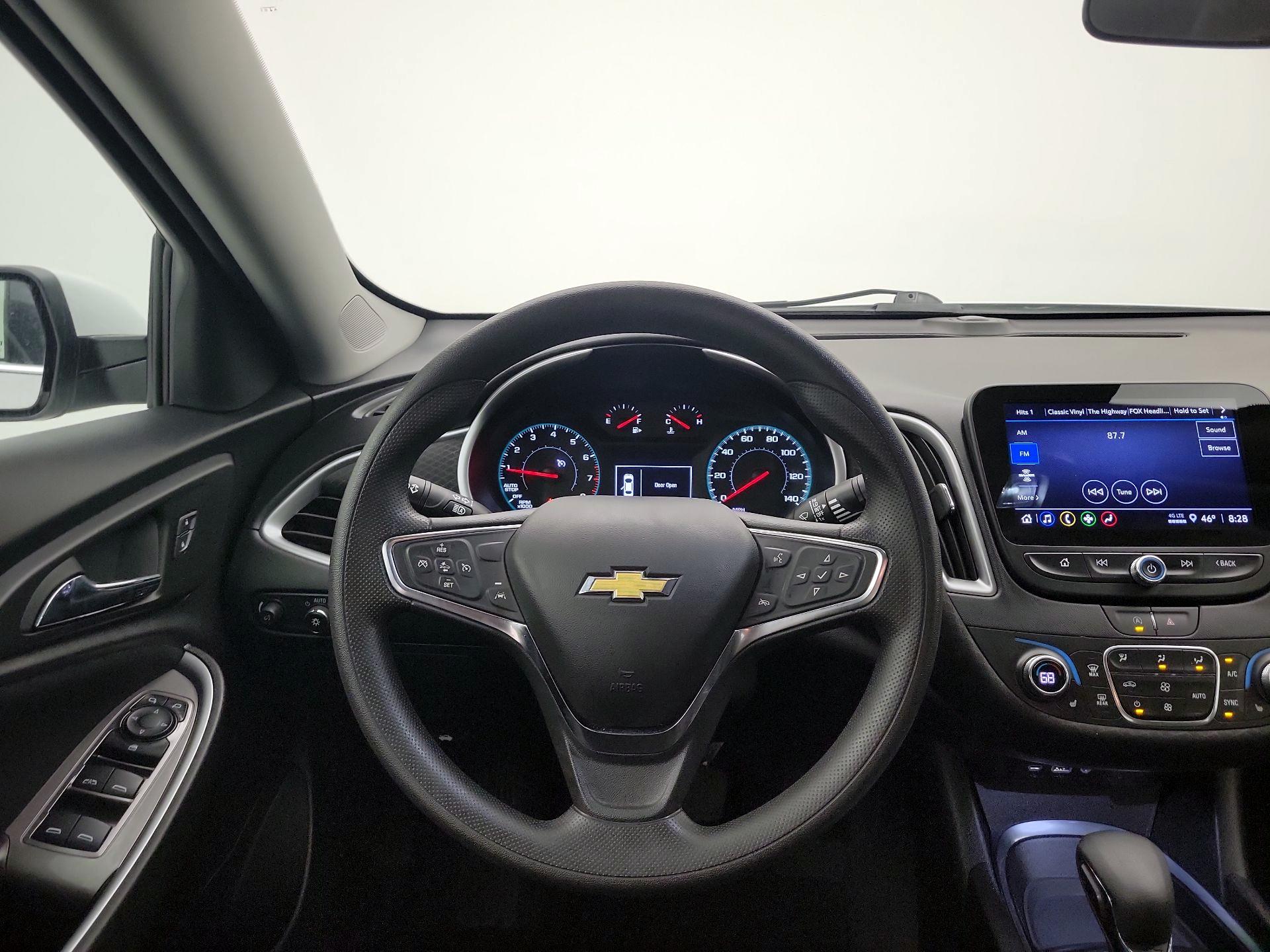 Thumbnail: 2024 Chevrolet Malibu - 10