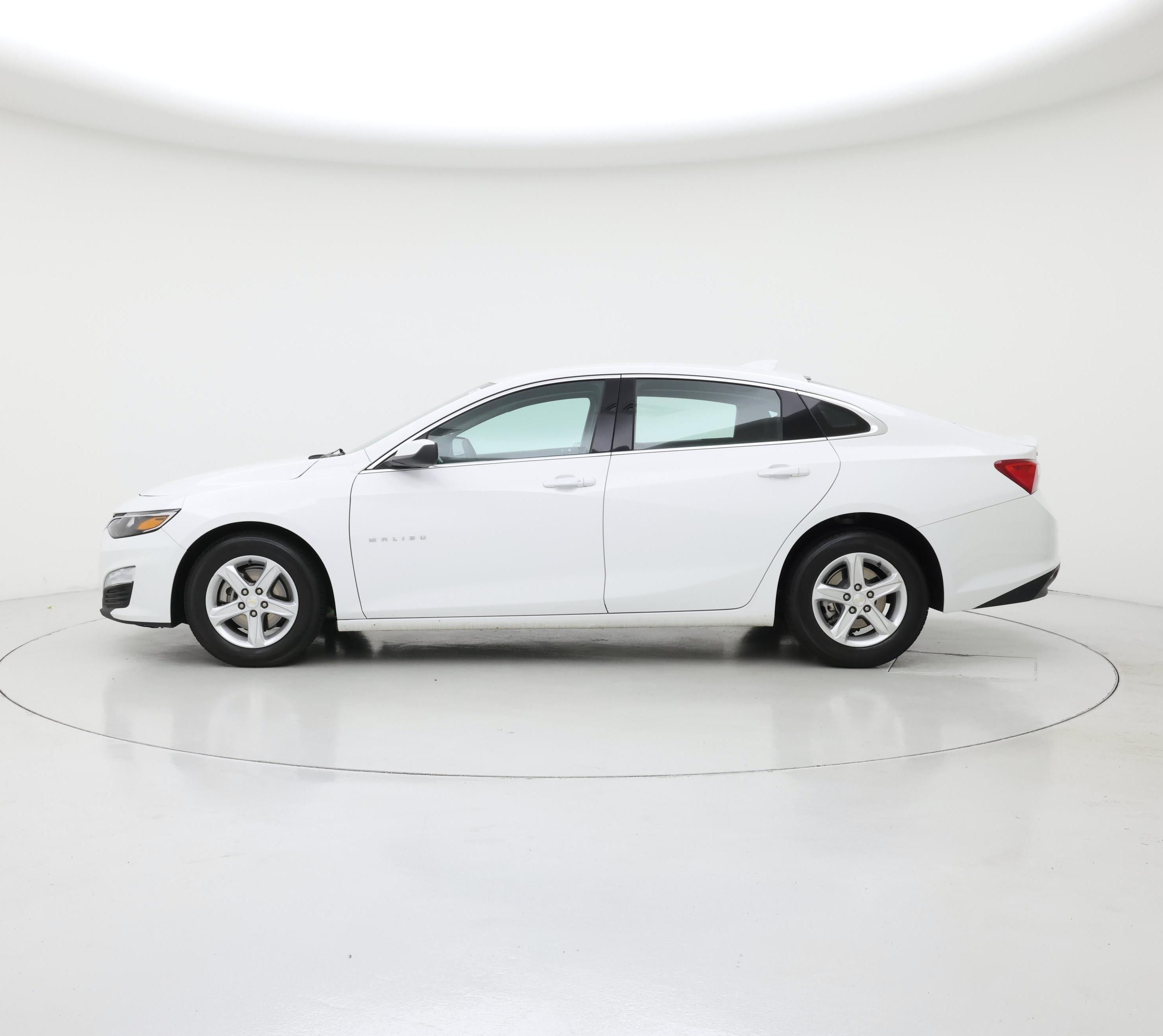 Thumbnail: 2024 Chevrolet Malibu - 3