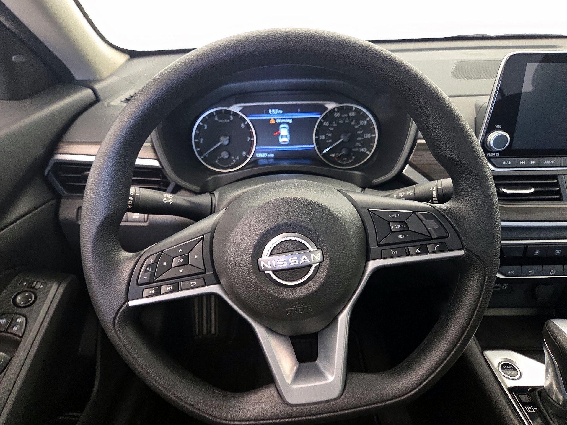 Thumbnail: 2025 Nissan Altima - 10