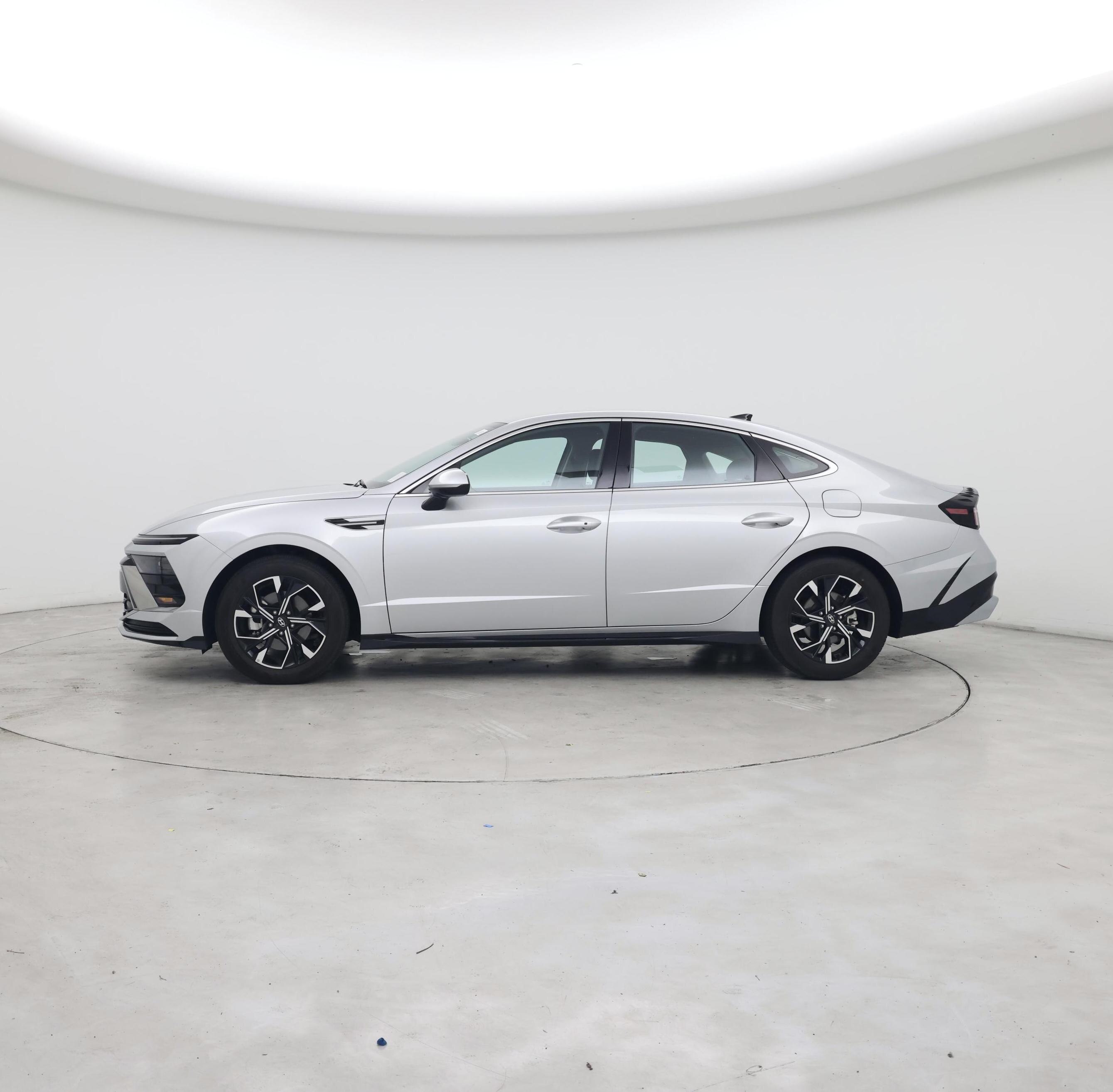 Thumbnail: 2025 Hyundai Sonata - 3