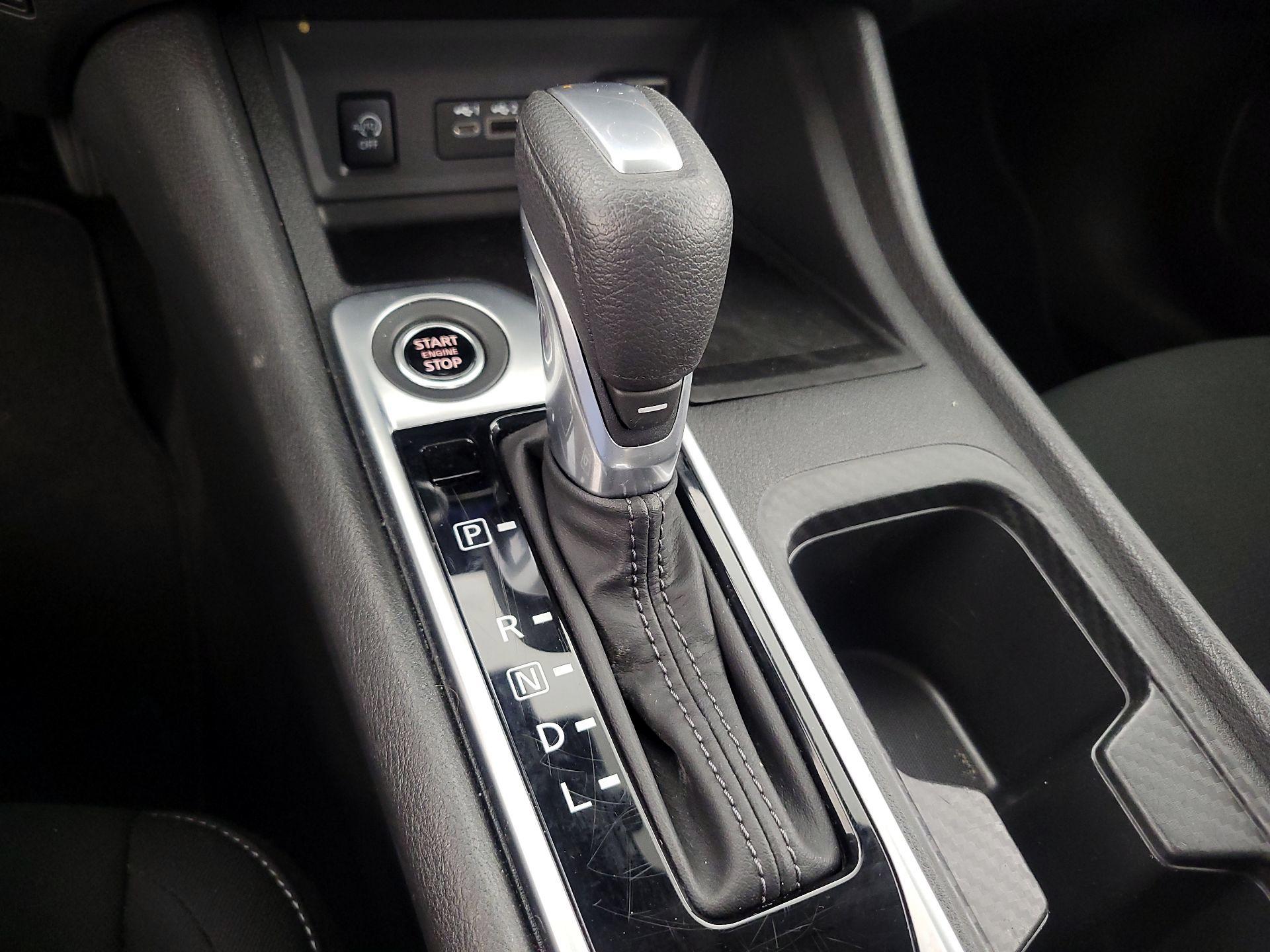 Thumbnail: 2025 Nissan Sentra - 17