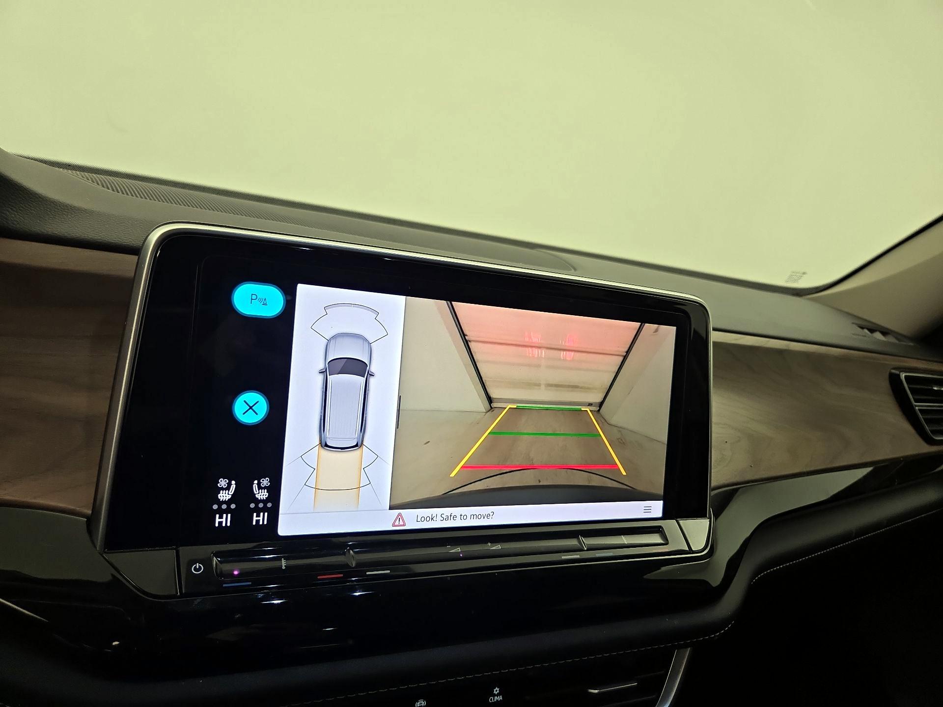 Thumbnail: 2024 Volkswagen Atlas - 14