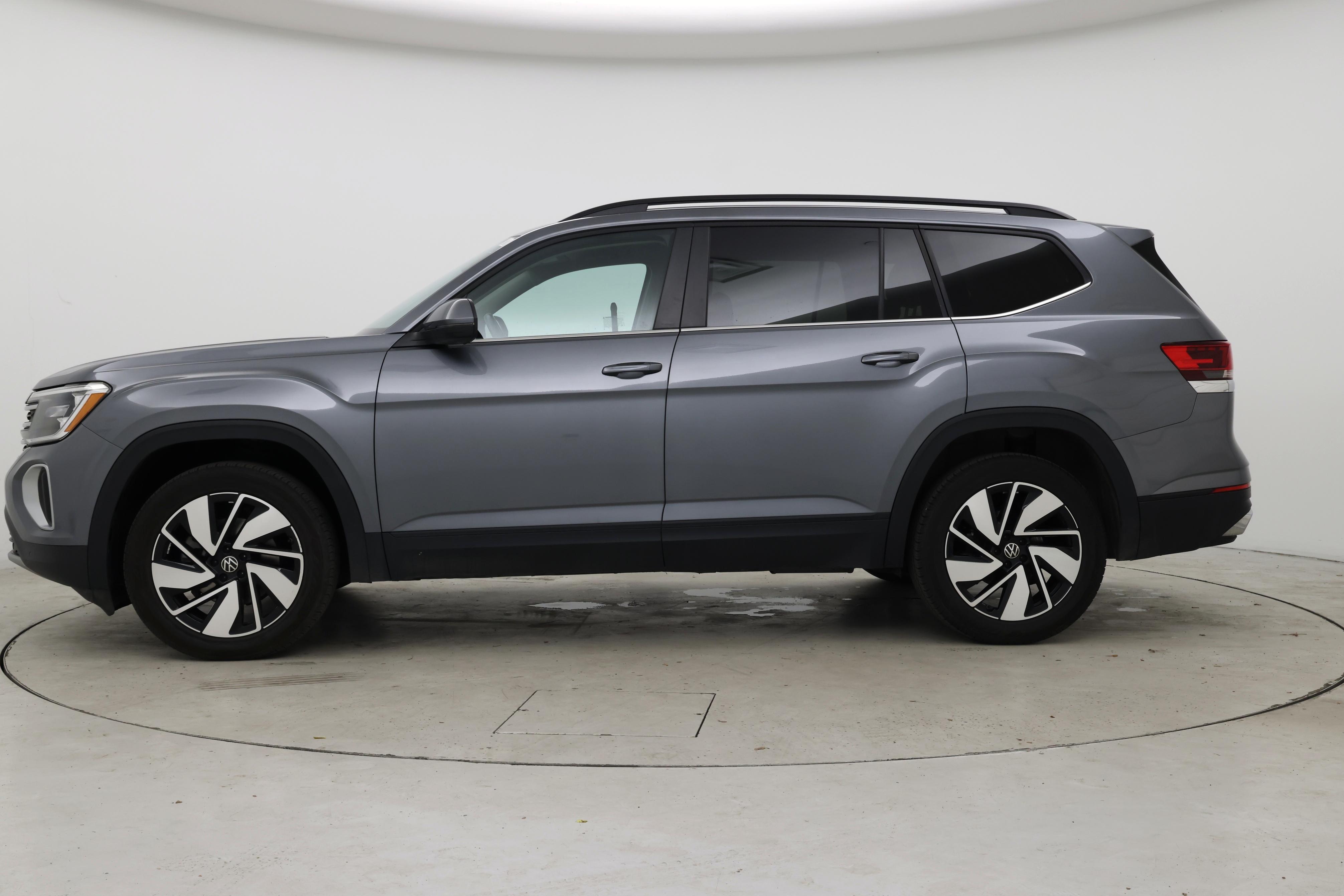 Thumbnail: 2024 Volkswagen Atlas - 3