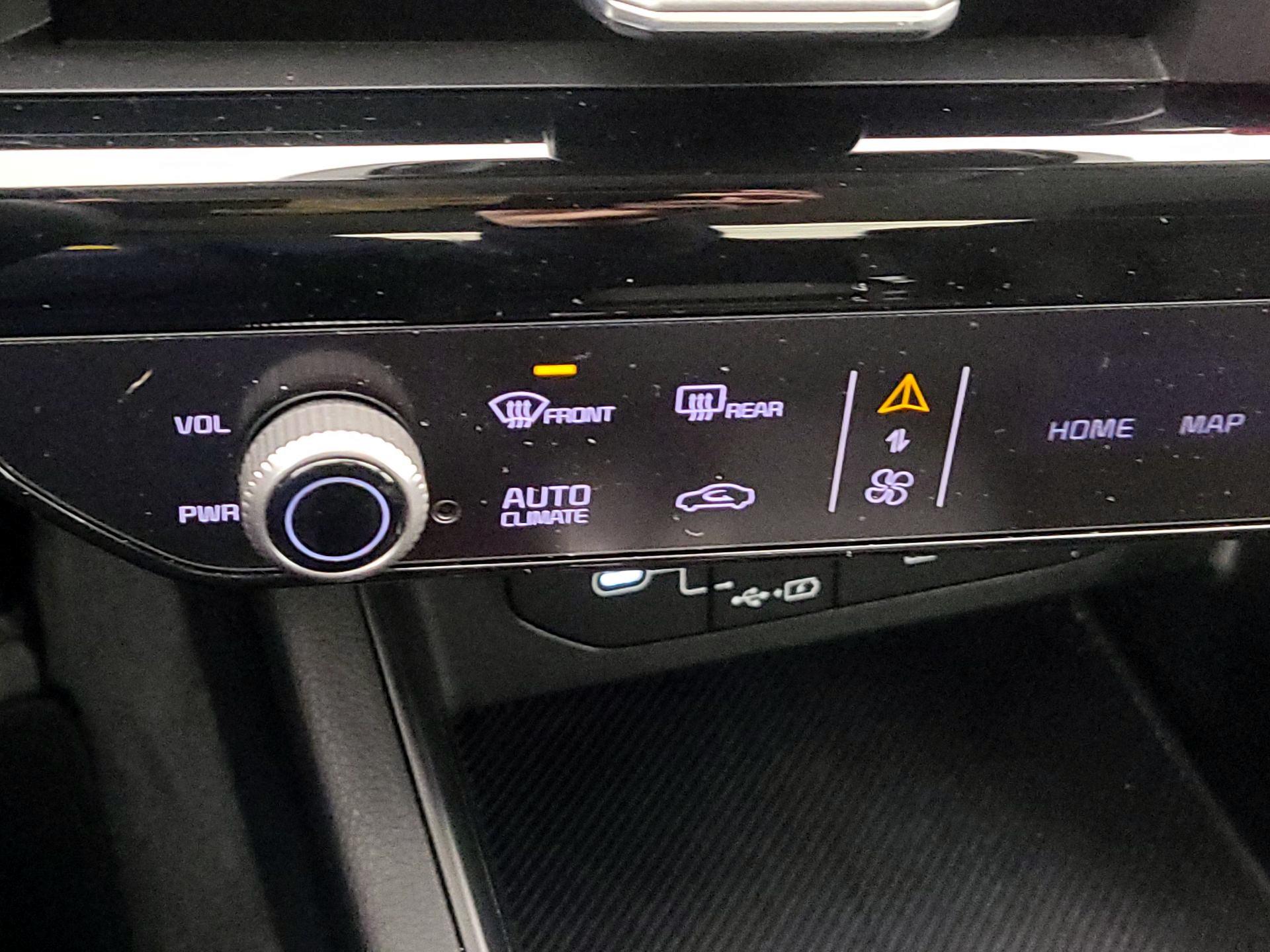 Thumbnail: 2025 Kia K5 - 16