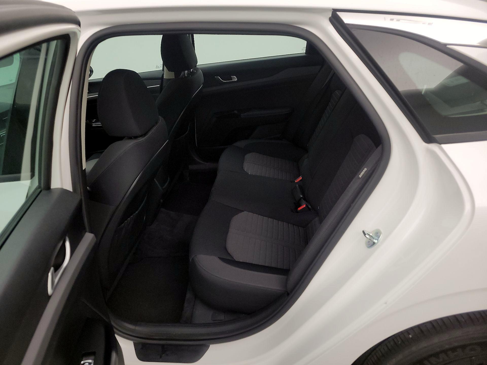 Thumbnail: 2025 Kia K5 - 19