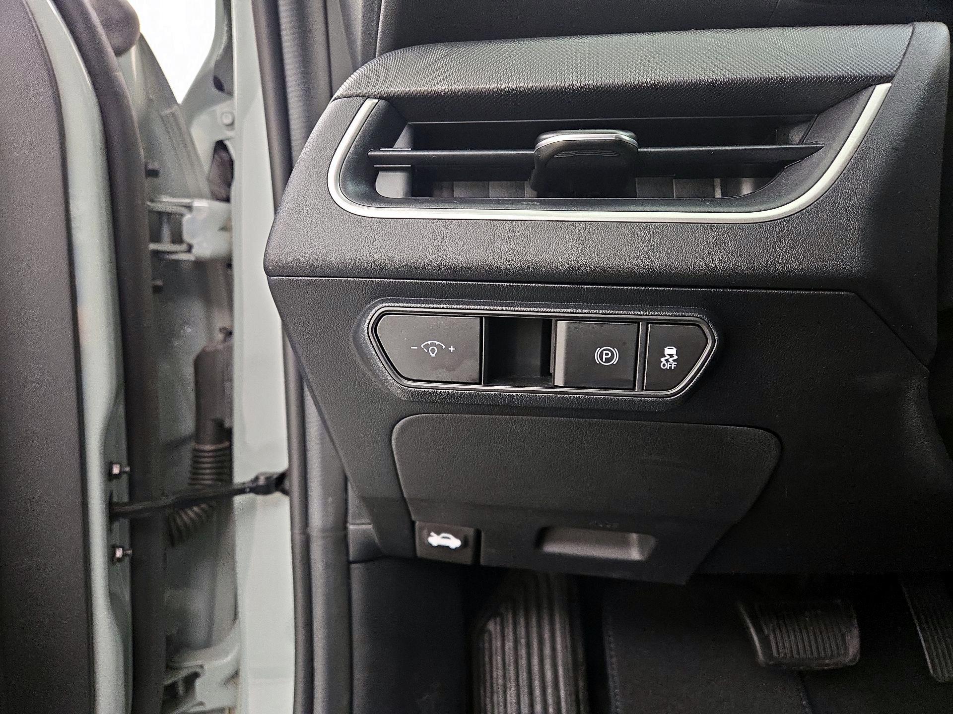 Thumbnail: 2025 Kia K4 - 13