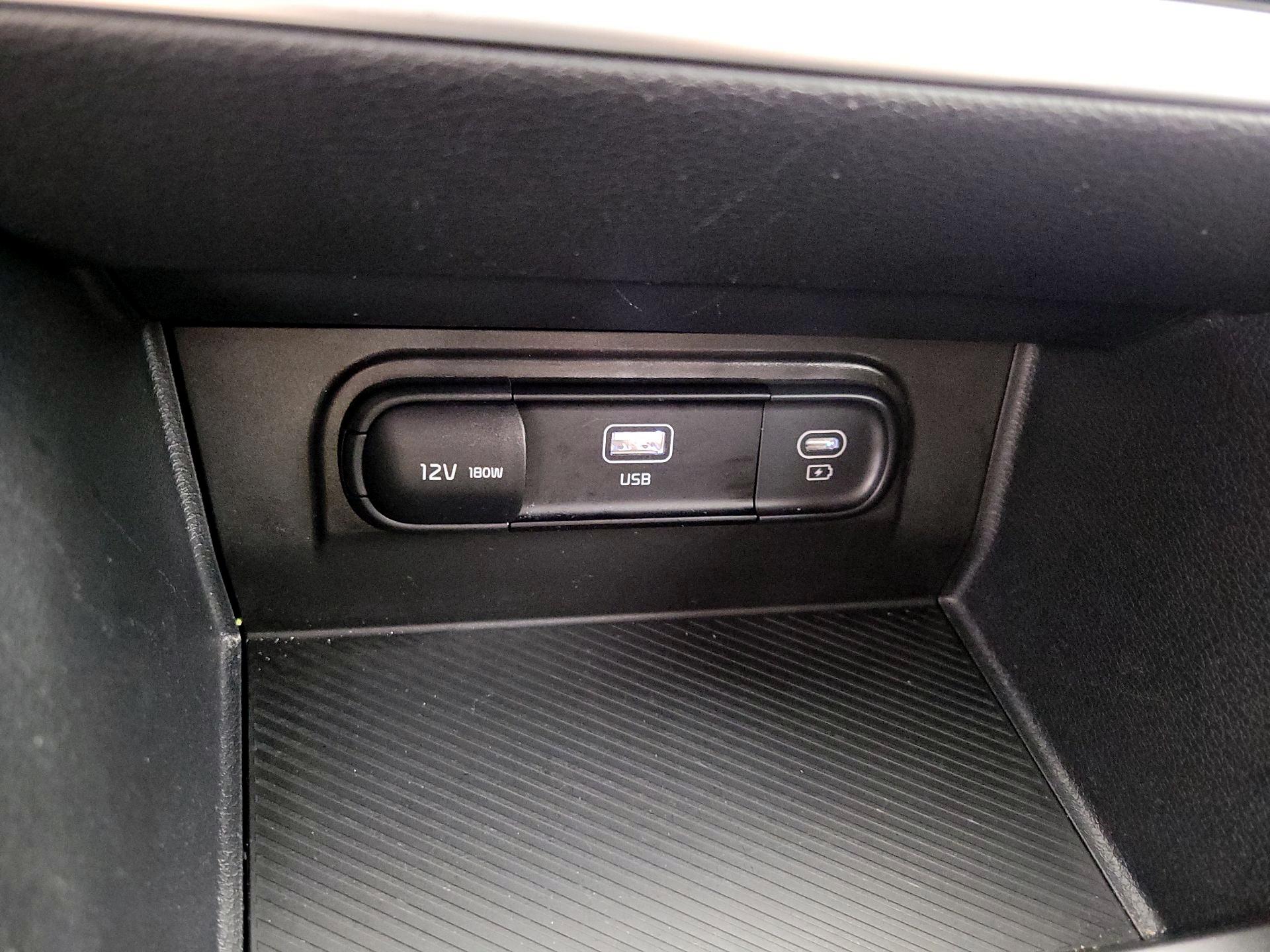 Thumbnail: 2025 Kia Sportage - 18