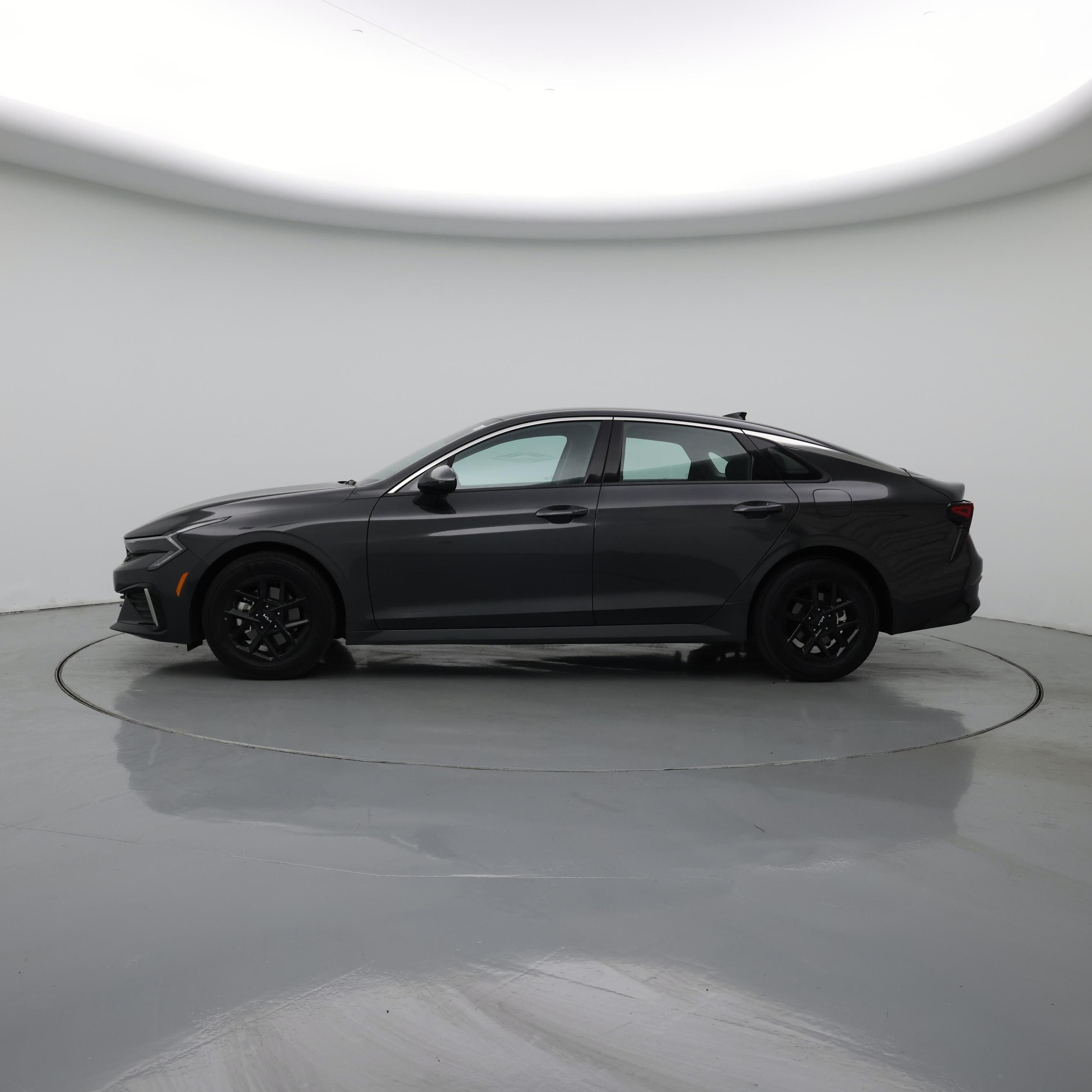 Thumbnail: 2025 Kia K5 - 3