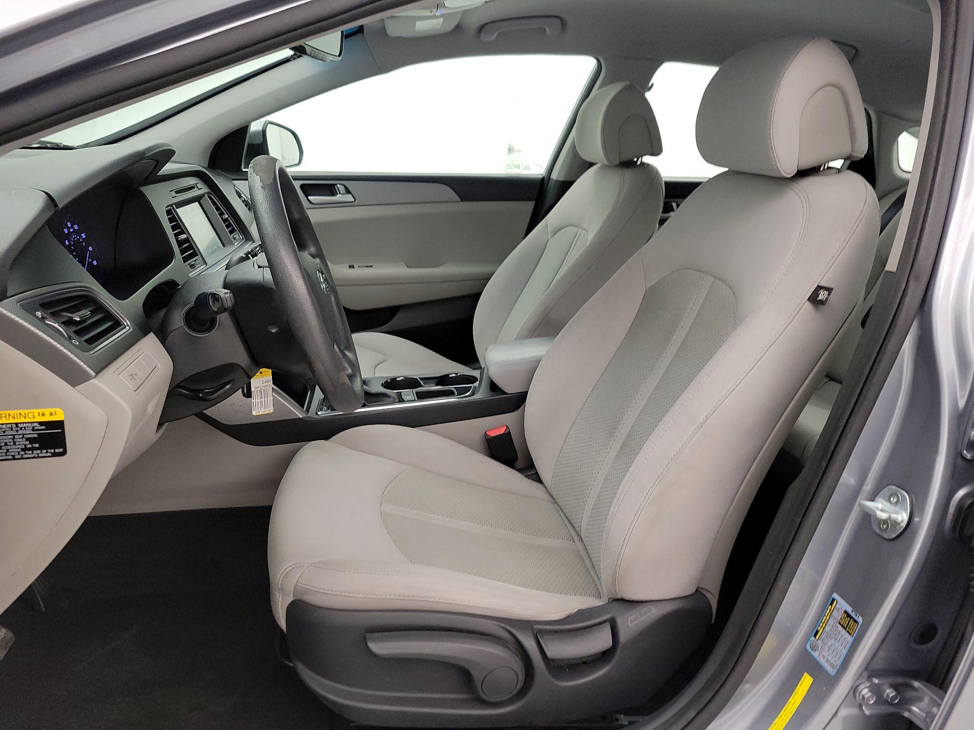 Thumbnail: 2016 Hyundai Sonata - 11
