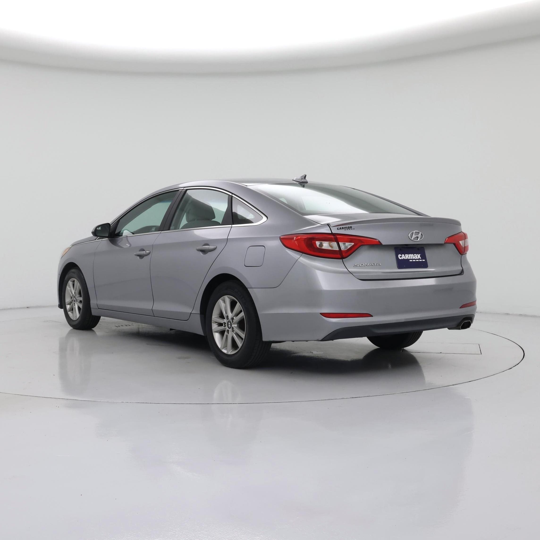 Thumbnail: 2016 Hyundai Sonata - 2