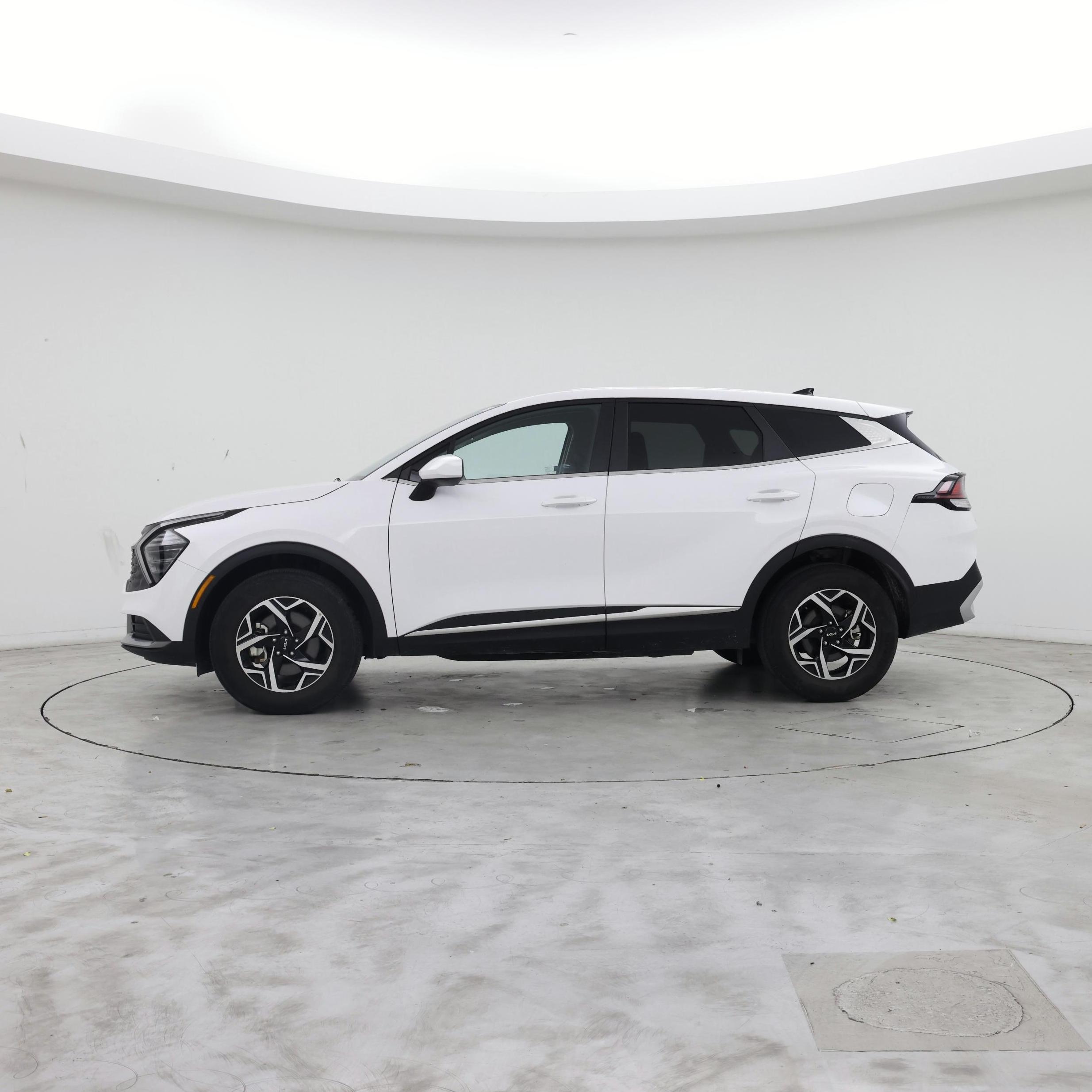 Thumbnail: 2025 Kia Sportage - 3
