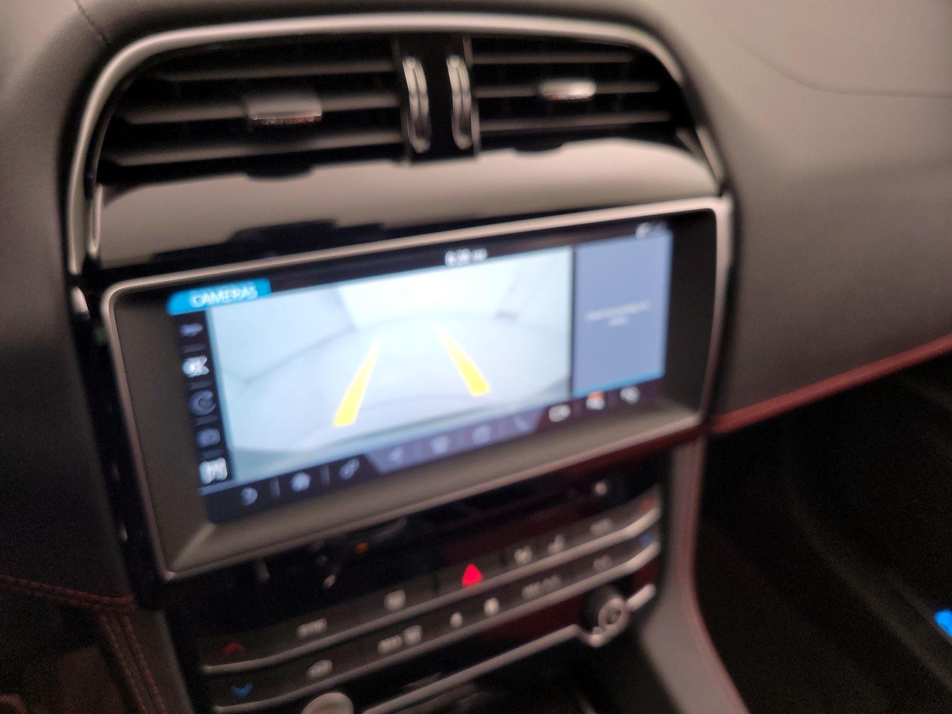 Thumbnail: 2020 Jaguar F-Pace - 15