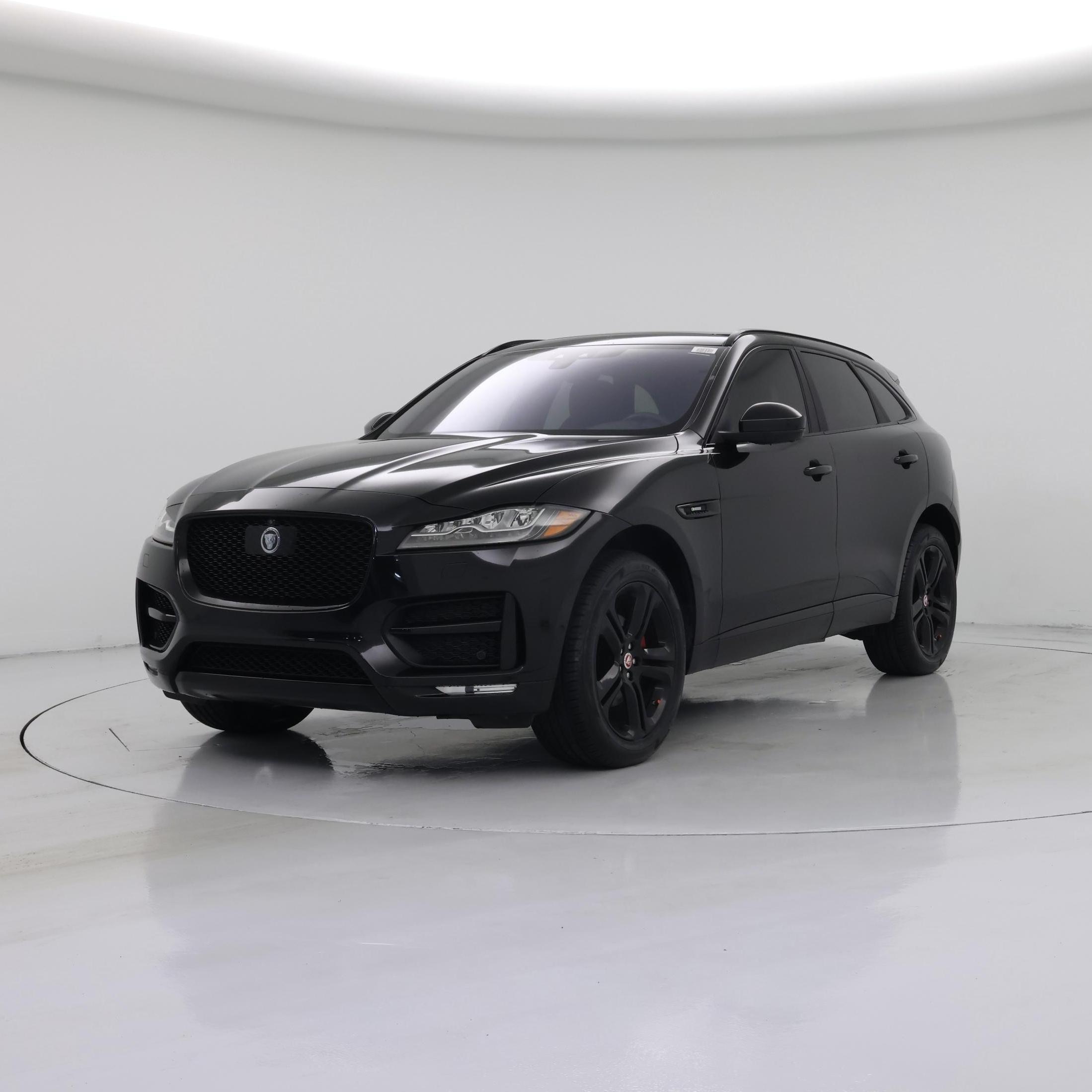 Thumbnail: 2020 Jaguar F-Pace - 4