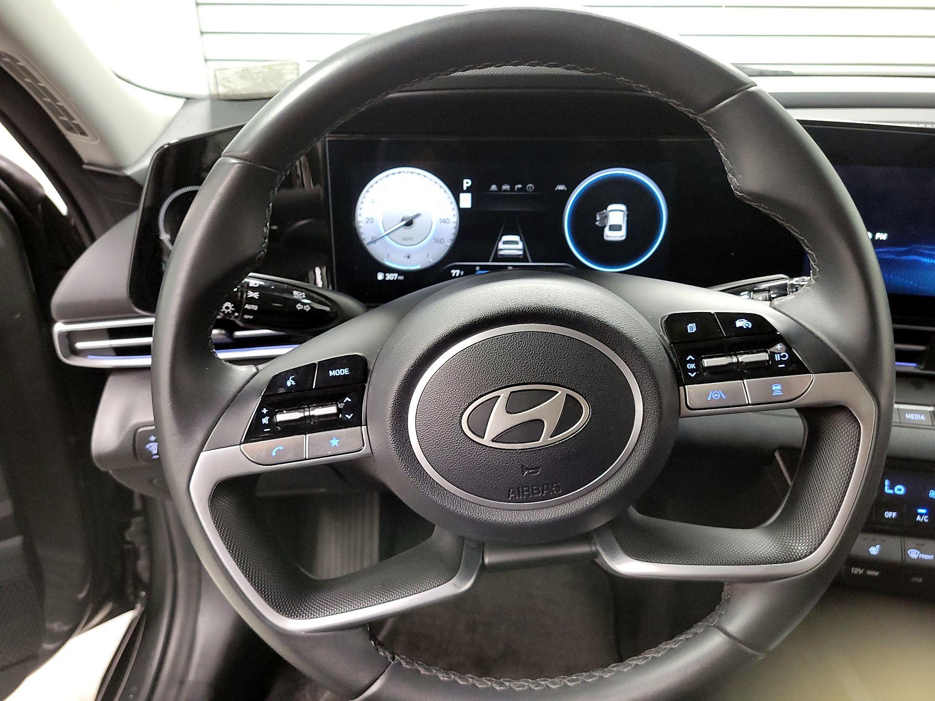 Thumbnail: 2025 Hyundai Elantra - 10