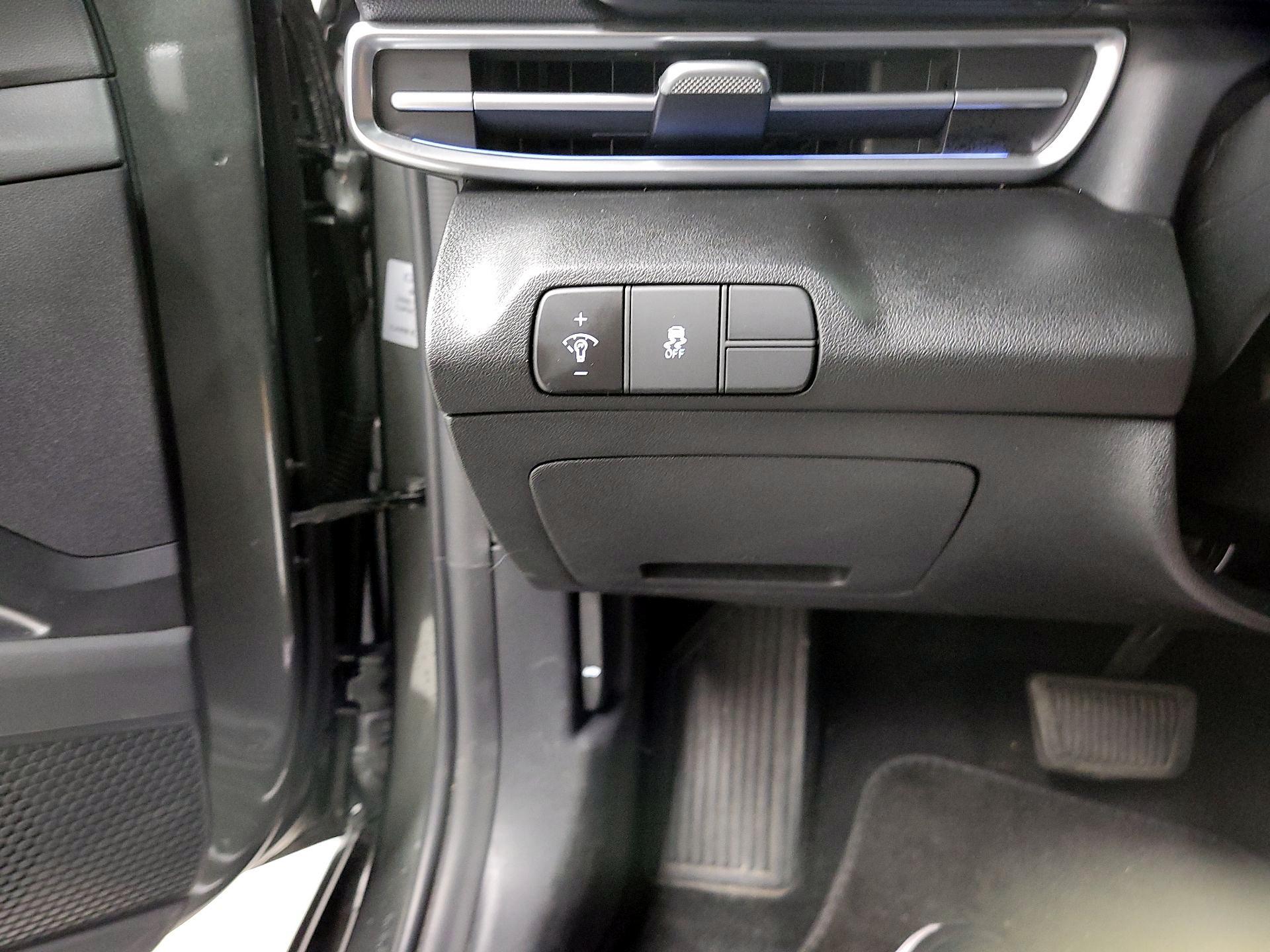 Thumbnail: 2025 Hyundai Elantra - 13