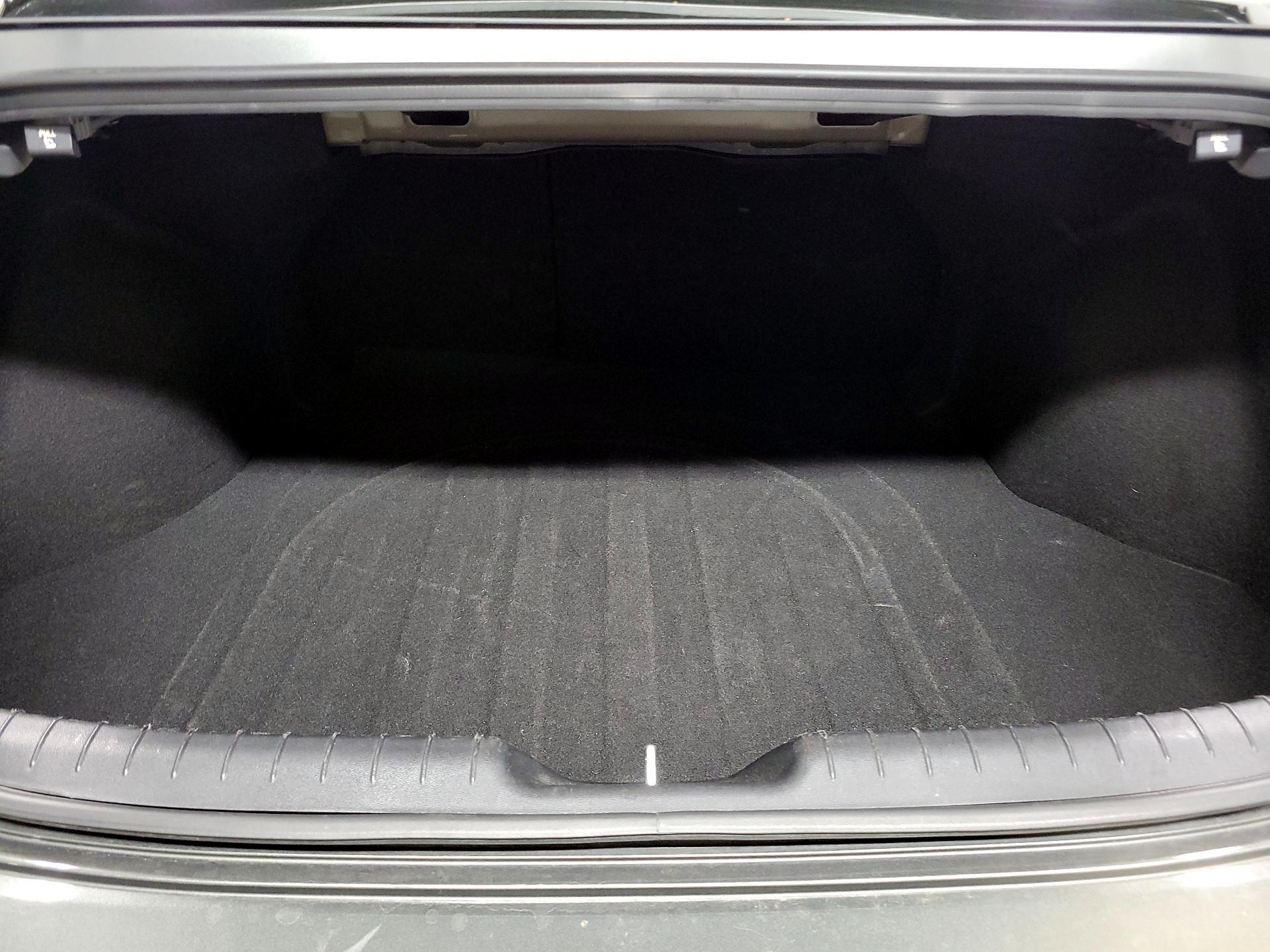 Thumbnail: 2025 Hyundai Elantra - 18