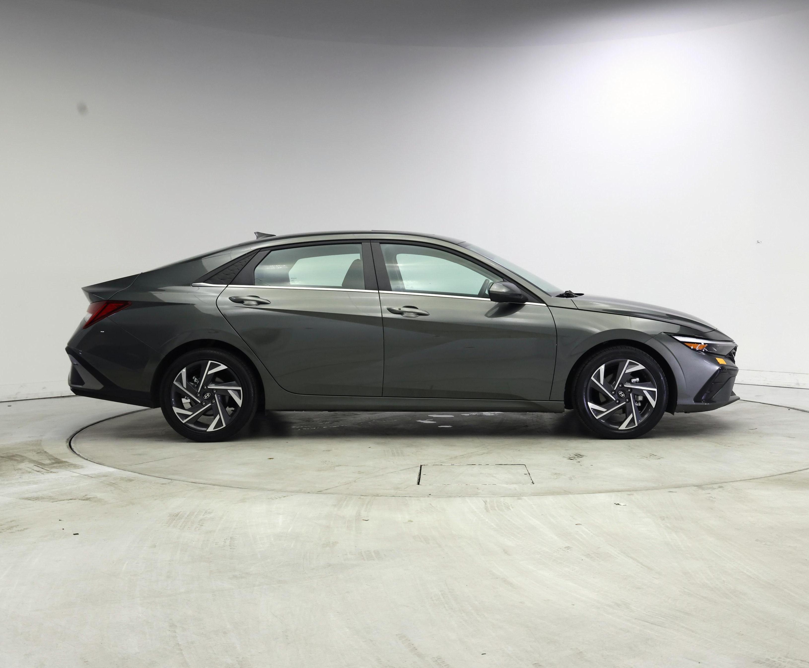 Thumbnail: 2025 Hyundai Elantra - 7