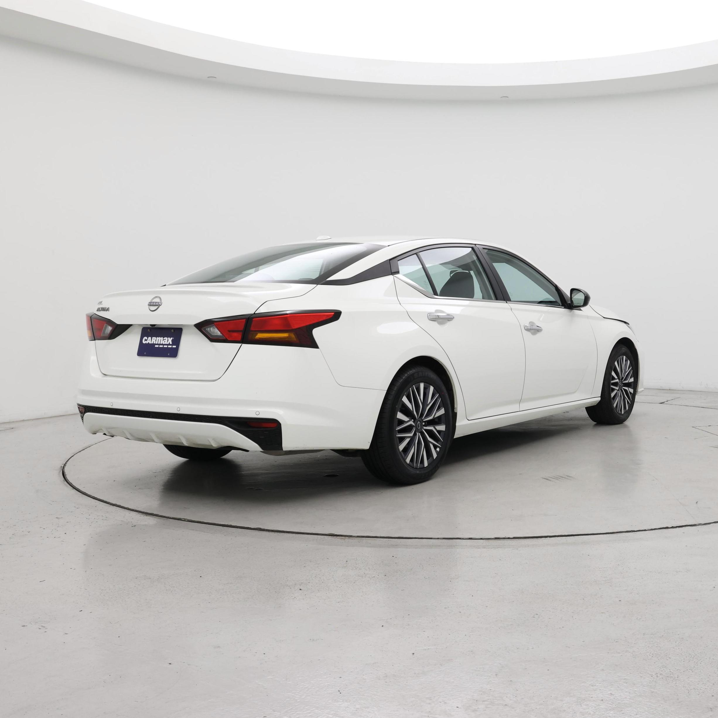 Thumbnail: 2025 Nissan Altima - 8