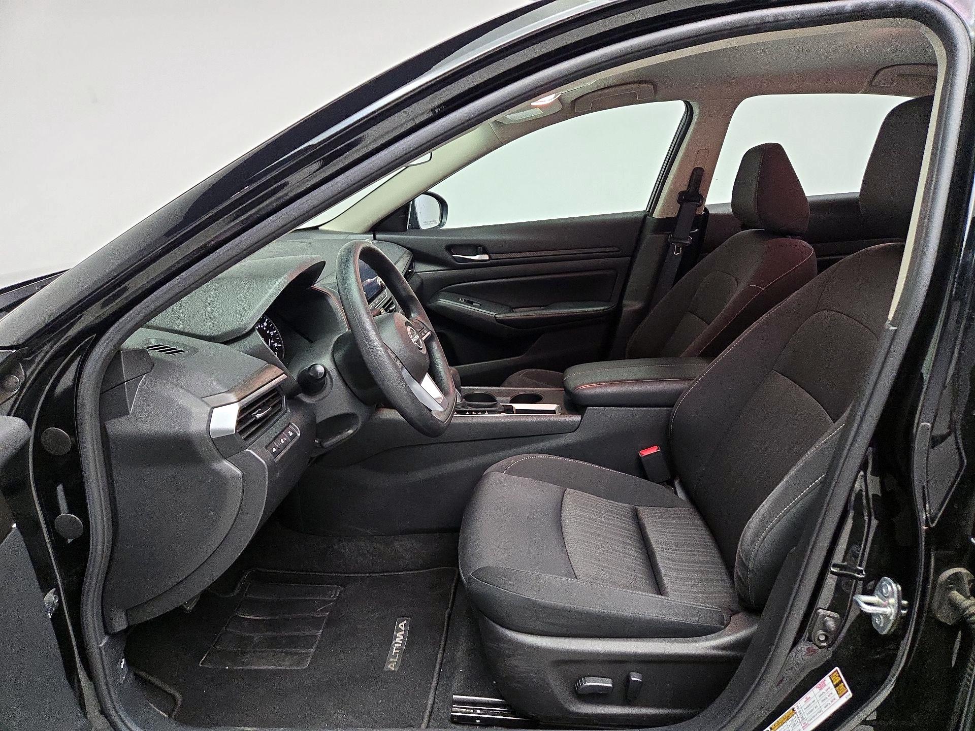 Thumbnail: 2025 Nissan Altima - 11