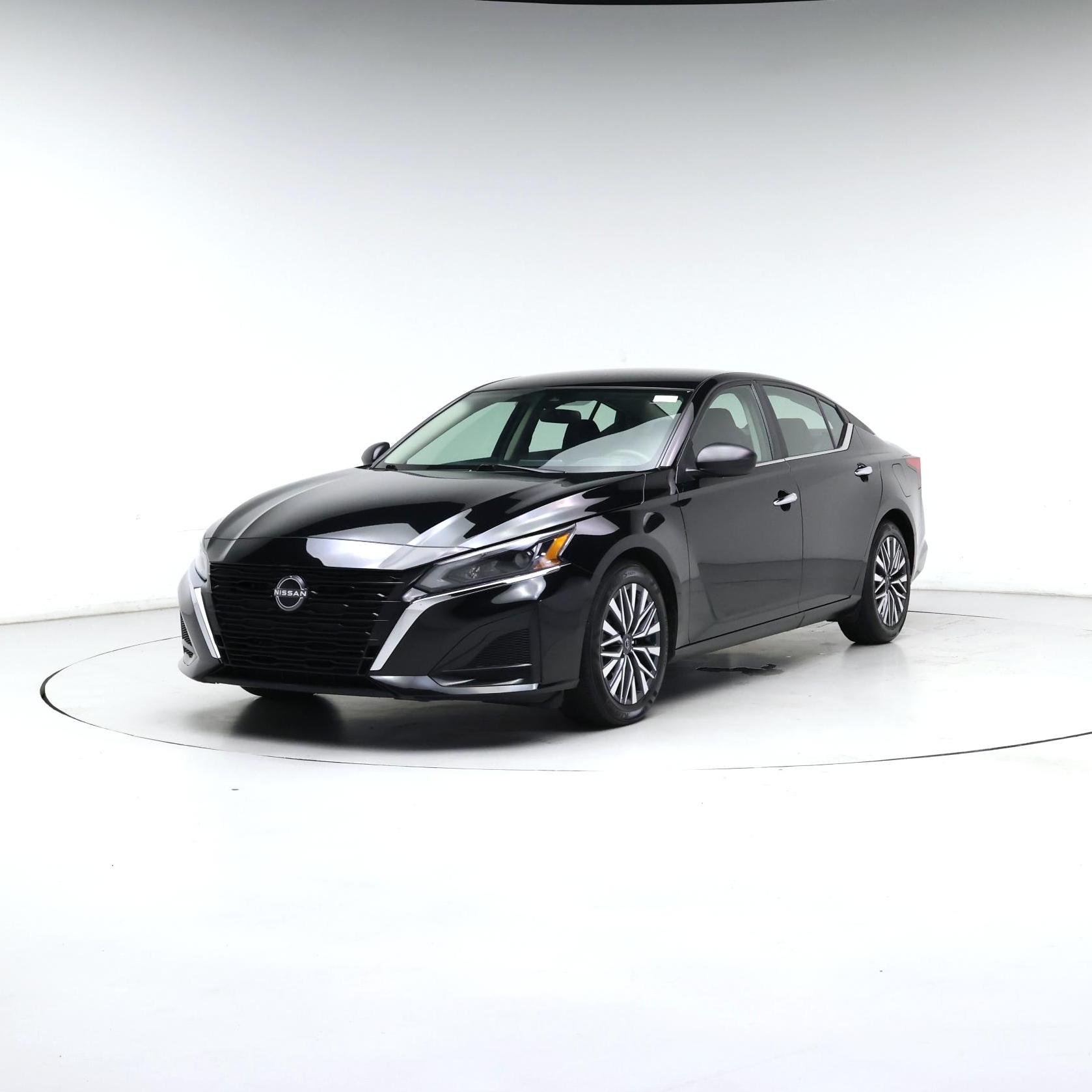 Thumbnail: 2025 Nissan Altima - 4