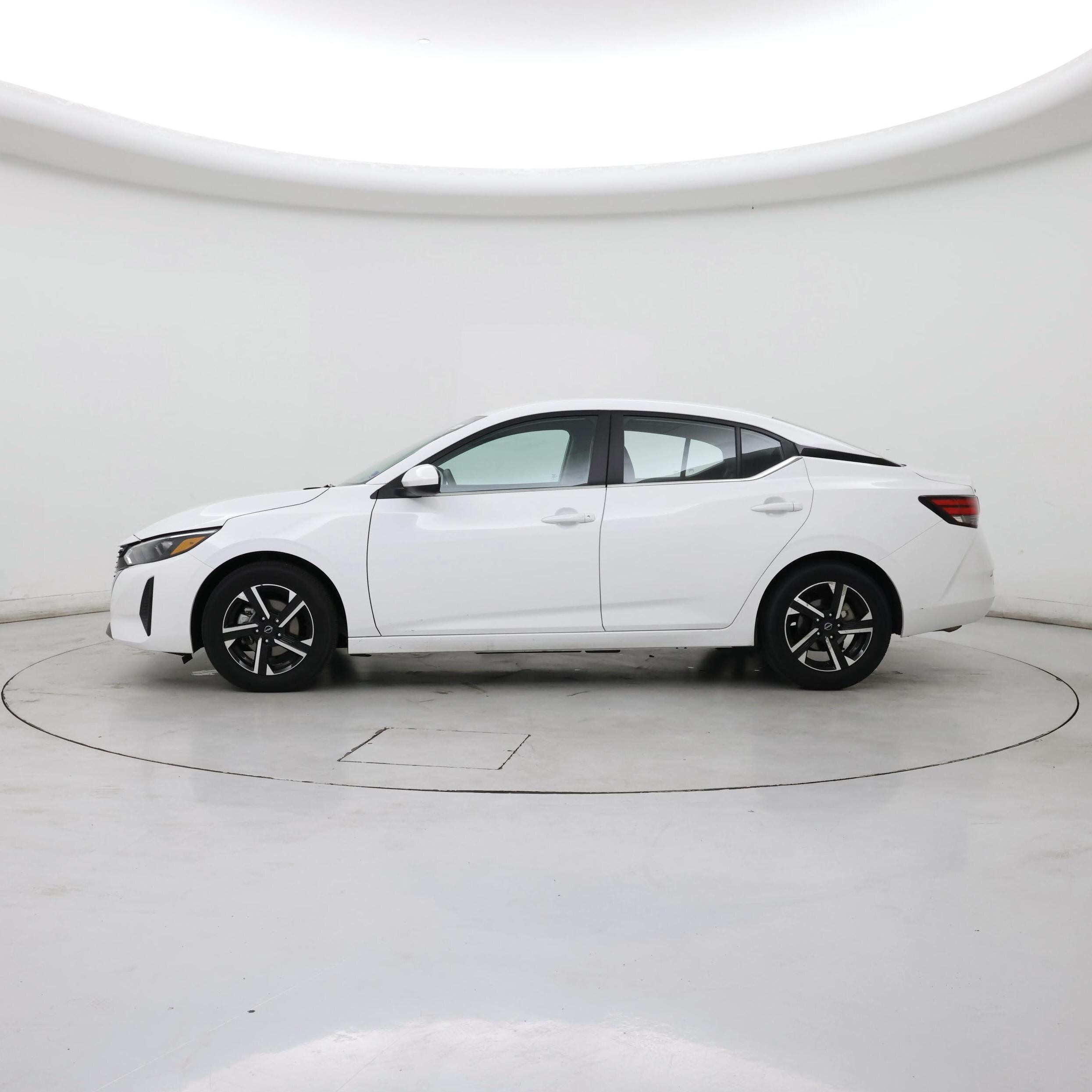 Thumbnail: 2025 Nissan Sentra - 3