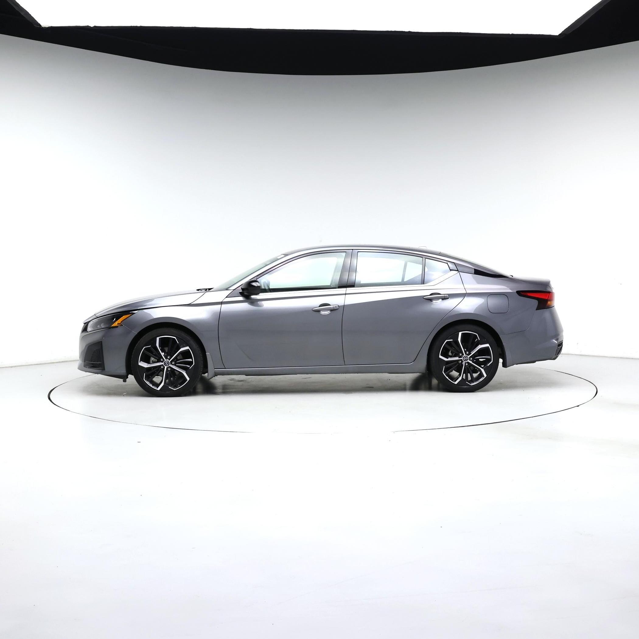 Thumbnail: 2025 Nissan Altima - 3