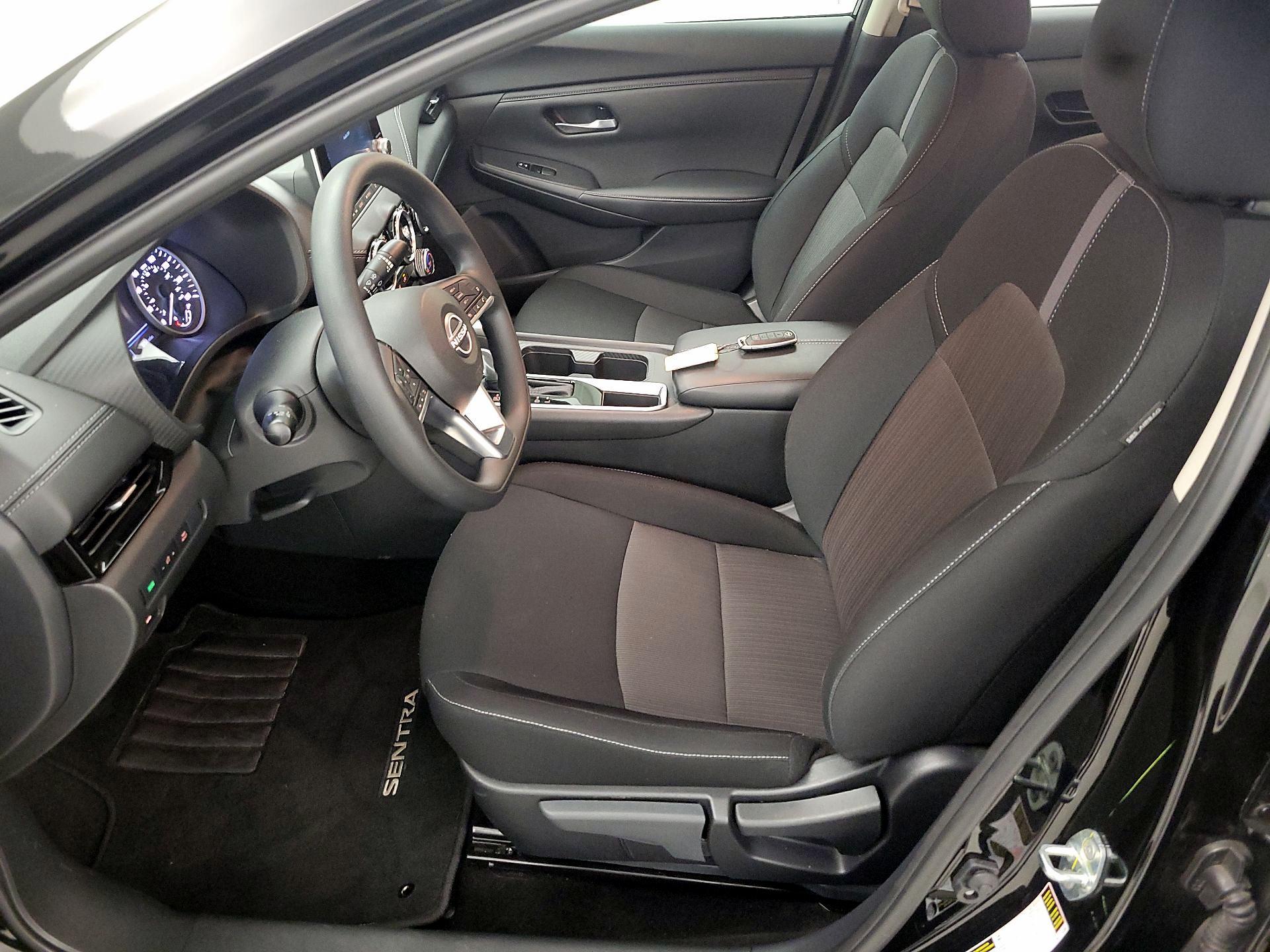 Thumbnail: 2025 Nissan Sentra - 11
