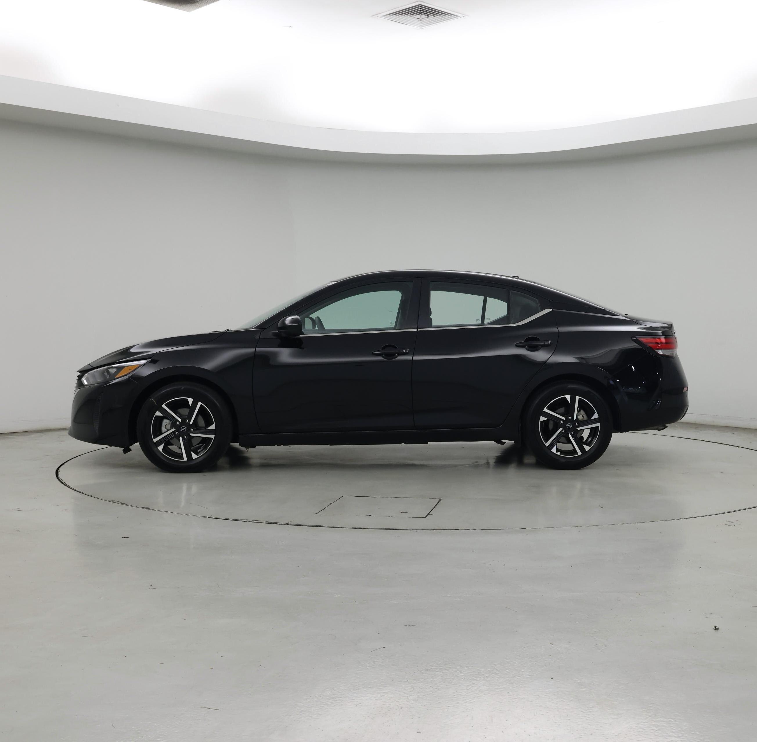 Thumbnail: 2025 Nissan Sentra - 3