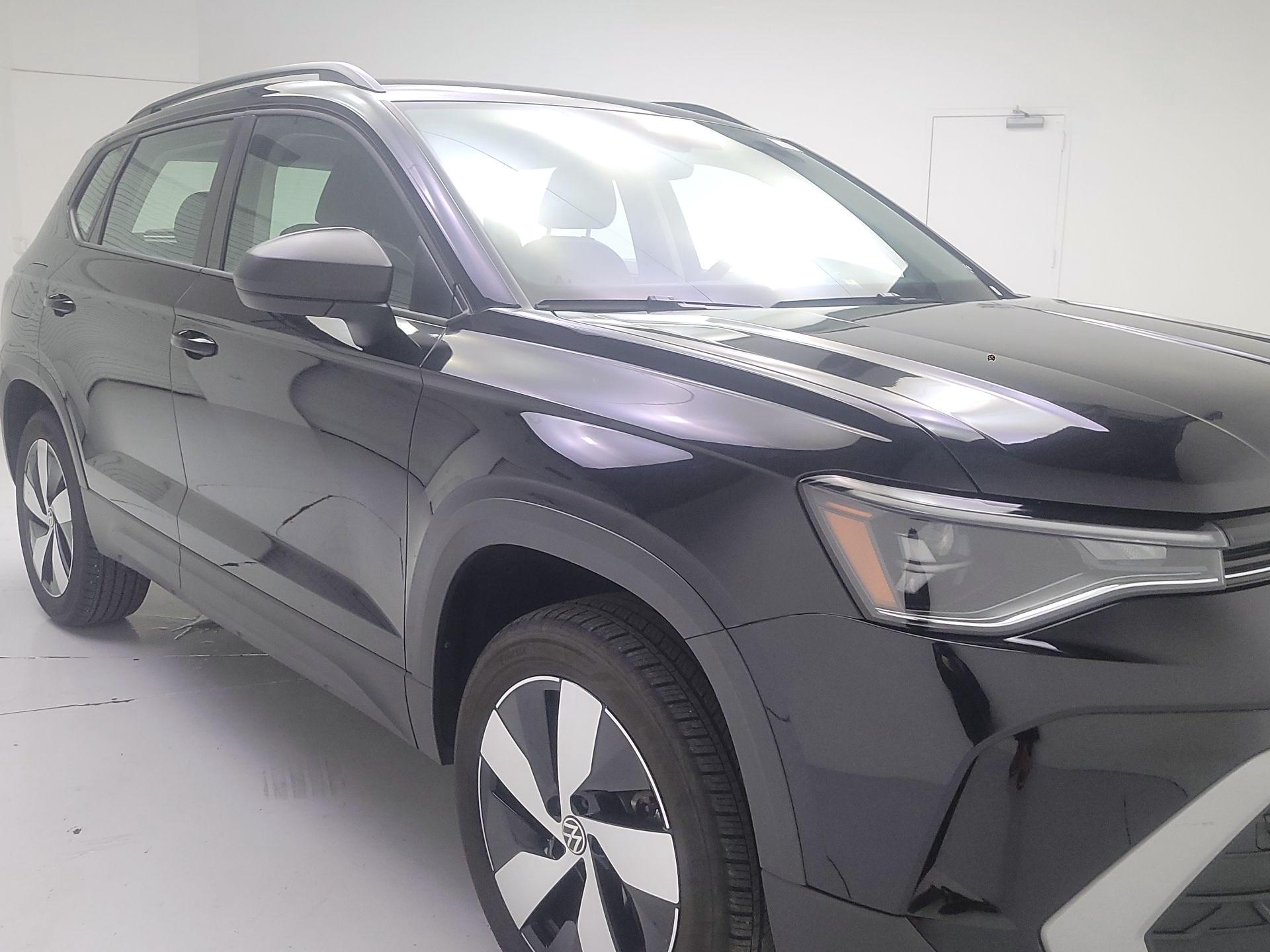 Thumbnail: 2025 Volkswagen Taos - 1