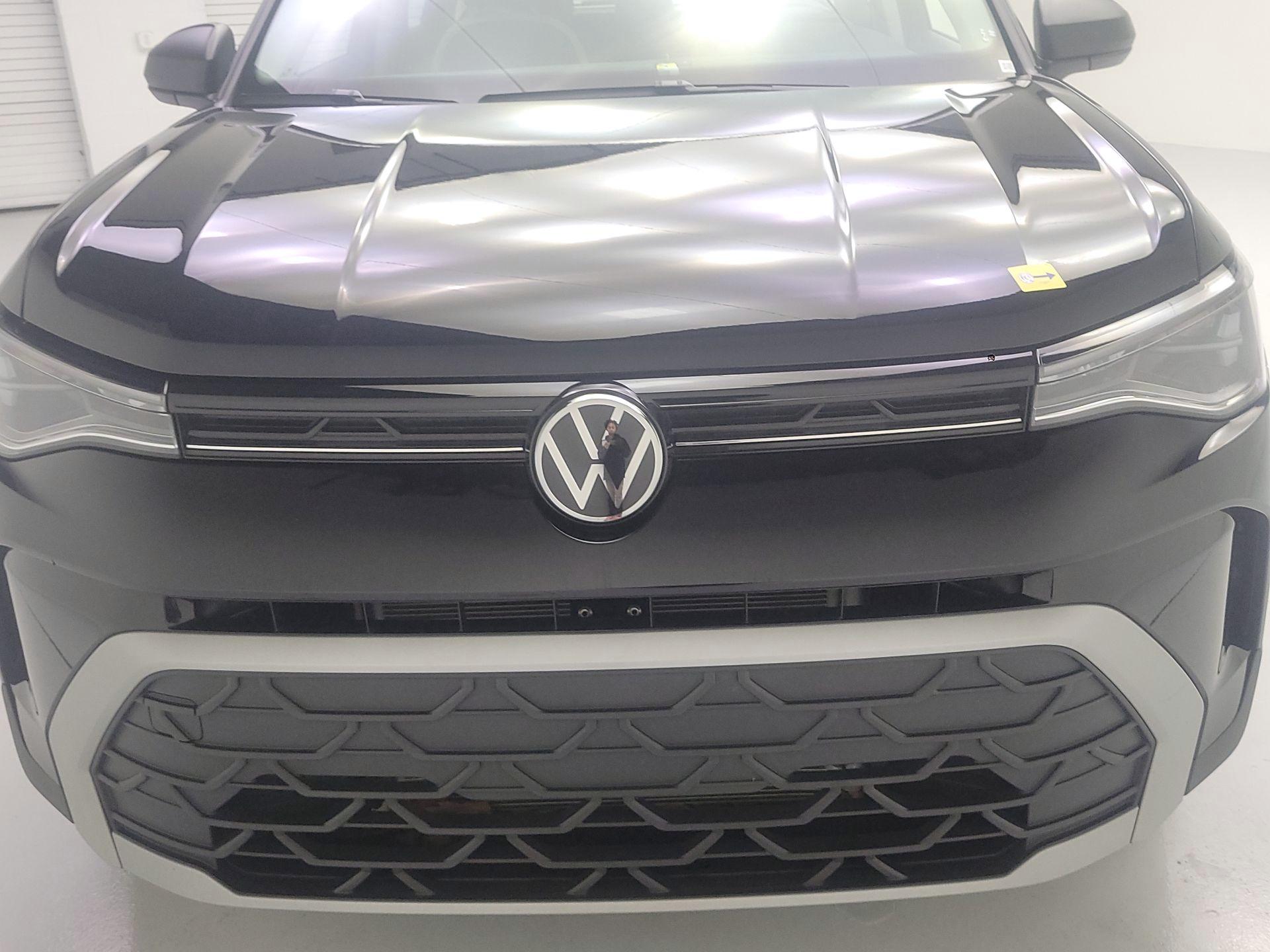 Thumbnail: 2025 Volkswagen Taos - 2