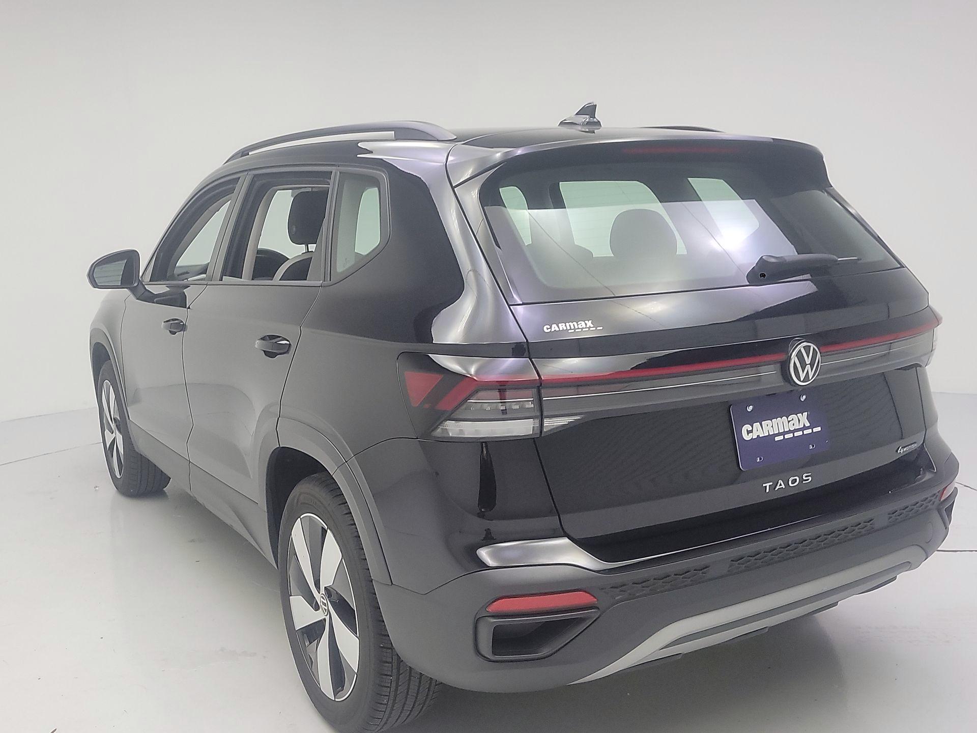 Thumbnail: 2025 Volkswagen Taos - 7