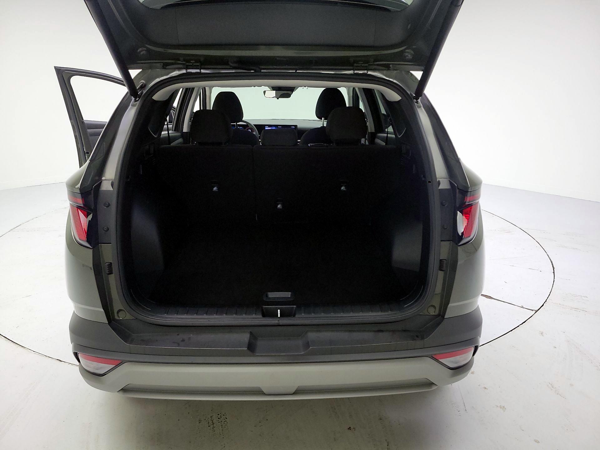 Thumbnail: 2025 Hyundai Tucson - 18