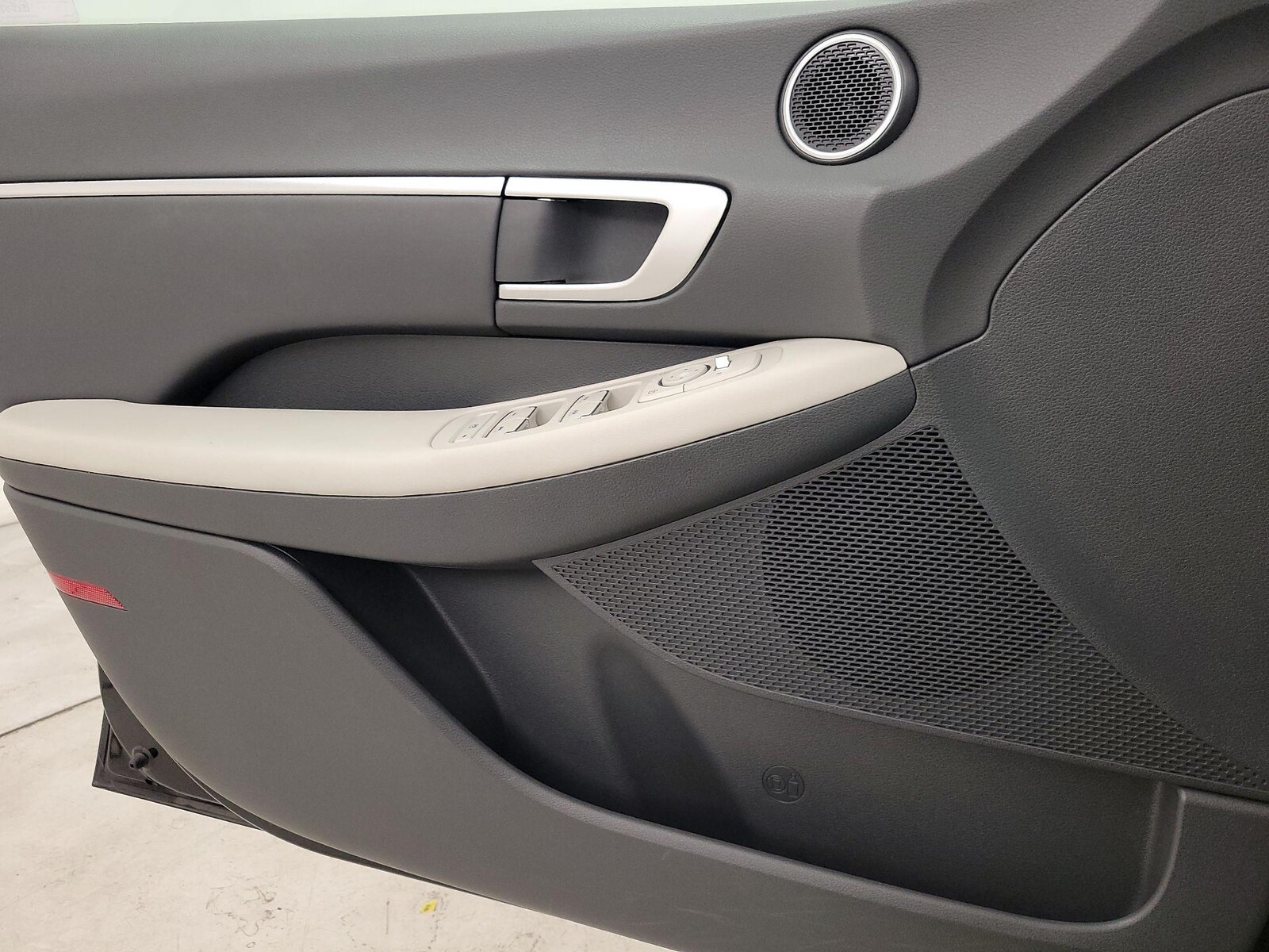 2025 Hyundai Sonata SEL - Photo 13