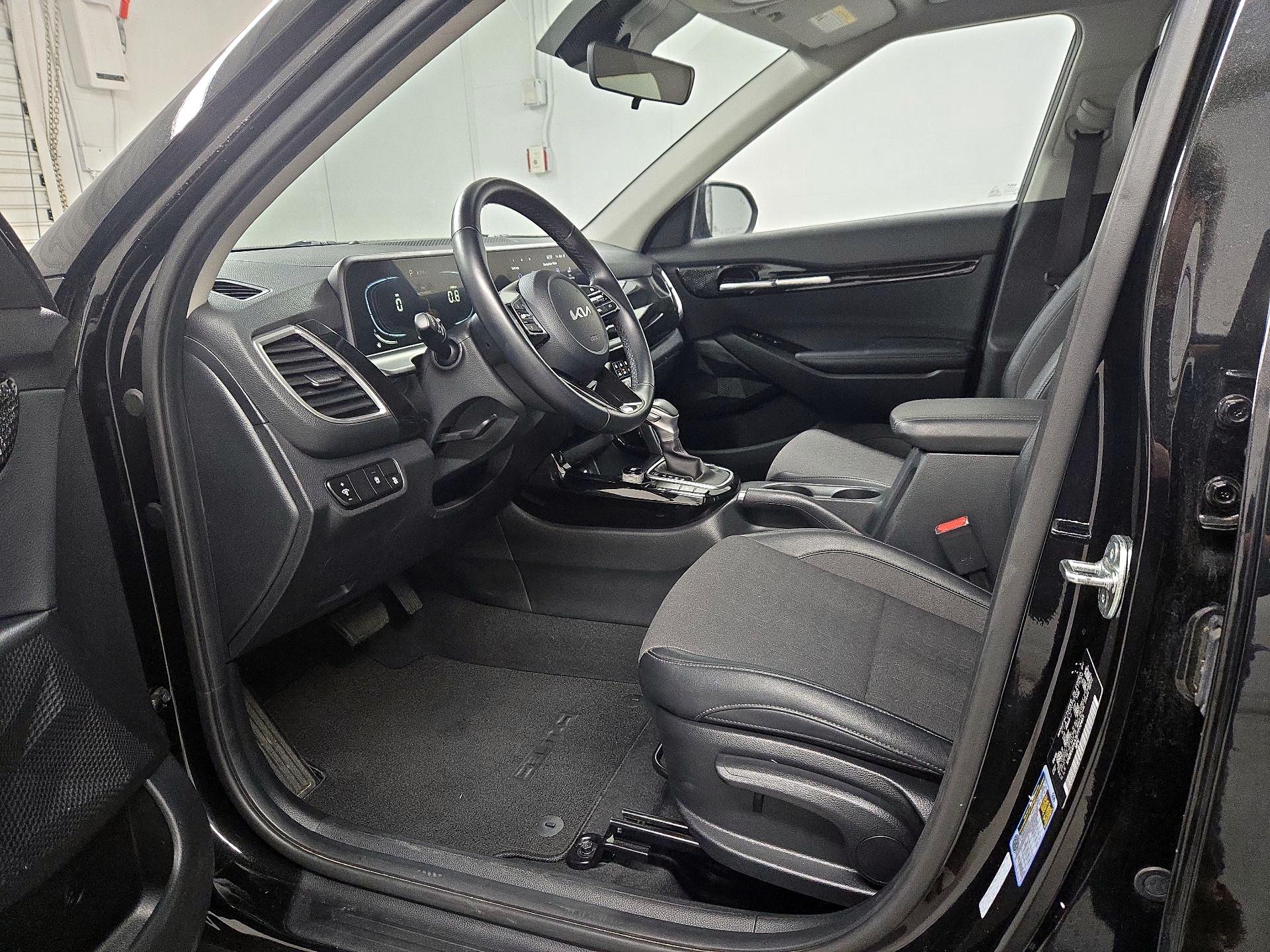 Thumbnail: 2025 Kia Seltos - 11