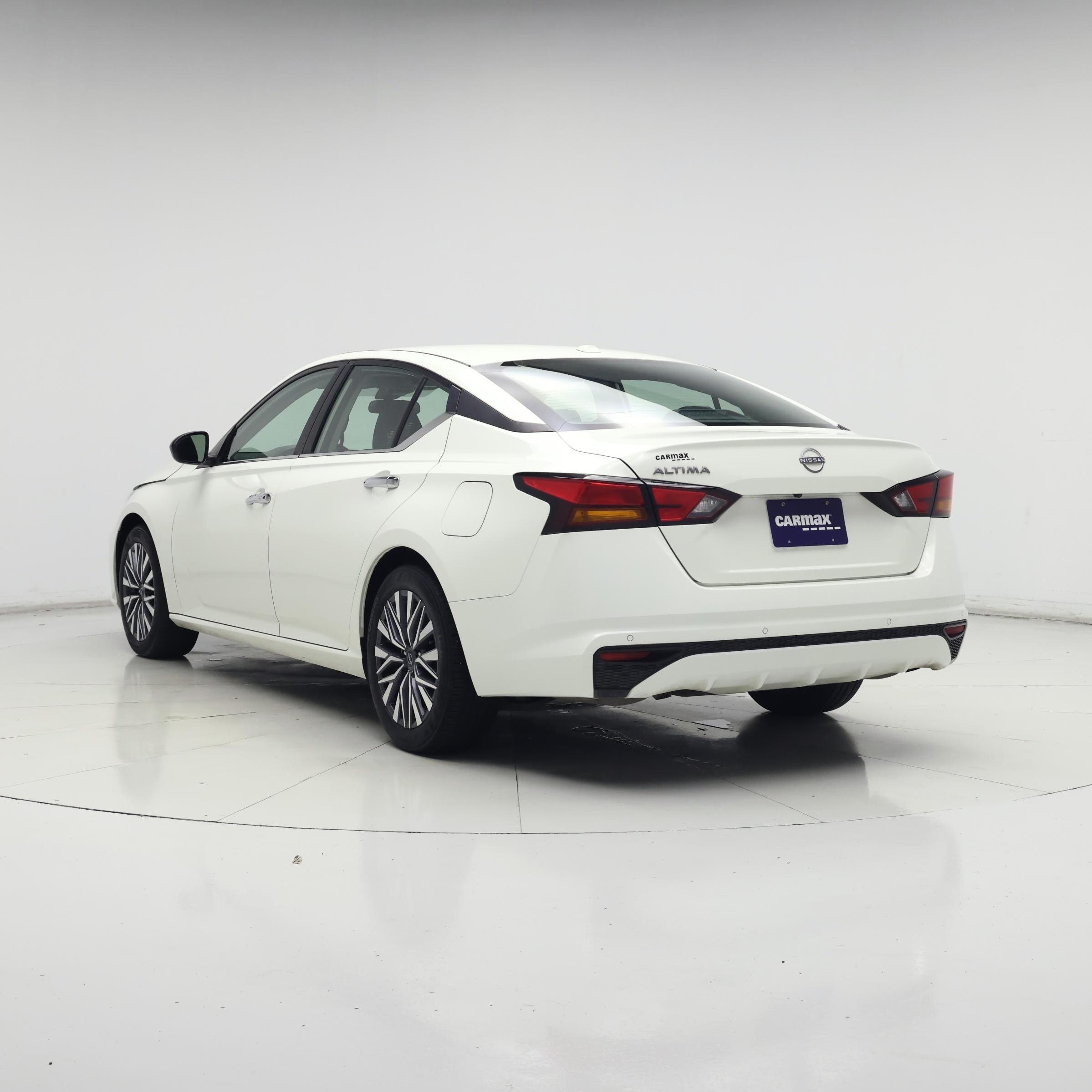 Thumbnail: 2025 Nissan Altima - 2