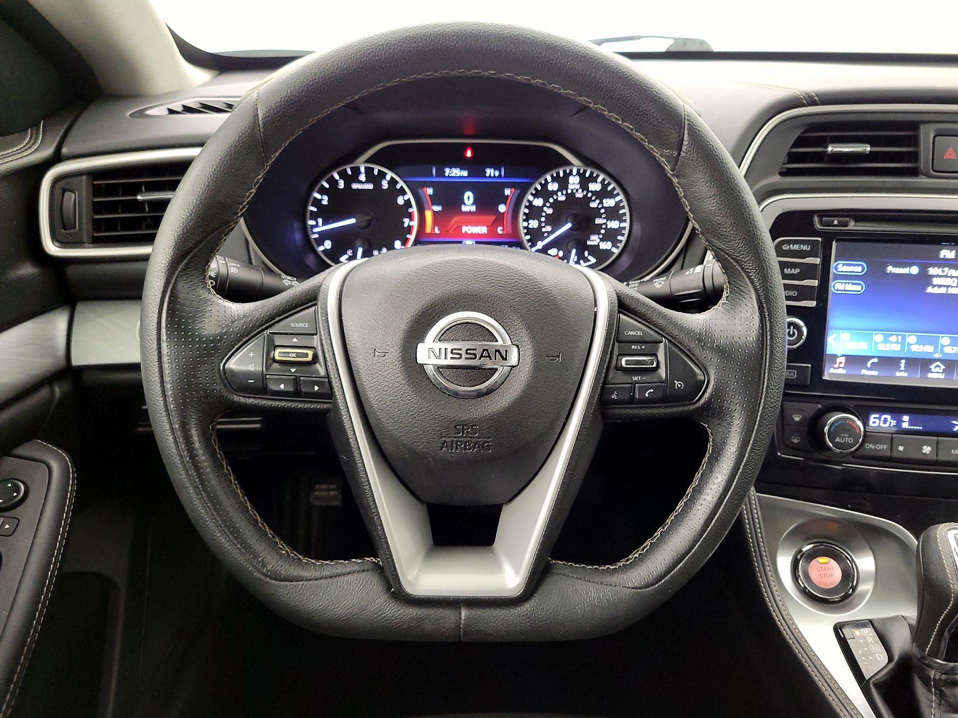 Thumbnail: 2016 Nissan Maxima - 10