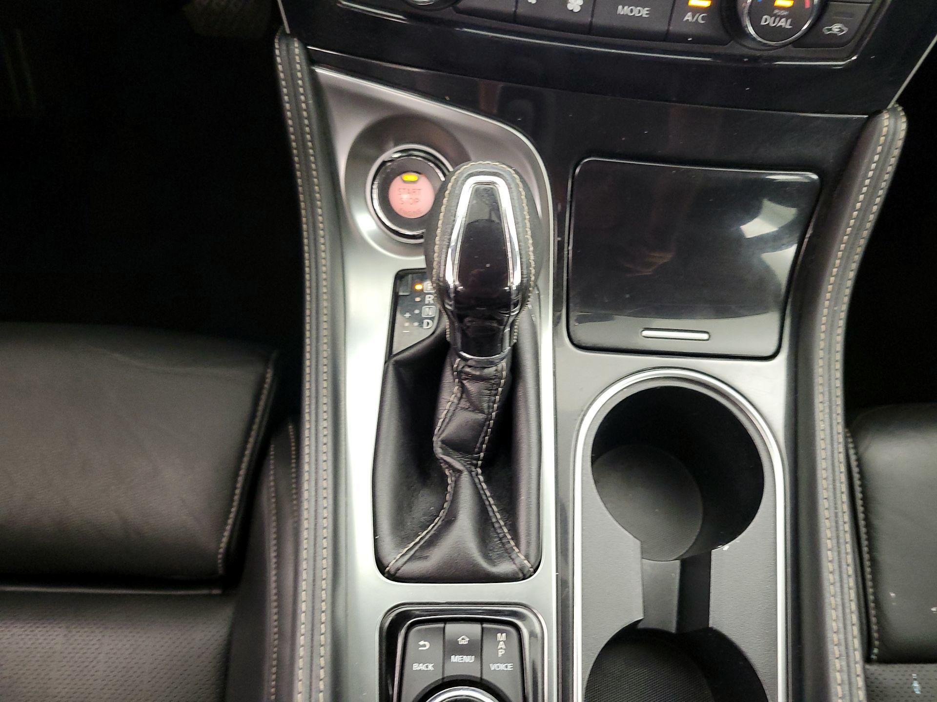 Thumbnail: 2016 Nissan Maxima - 18