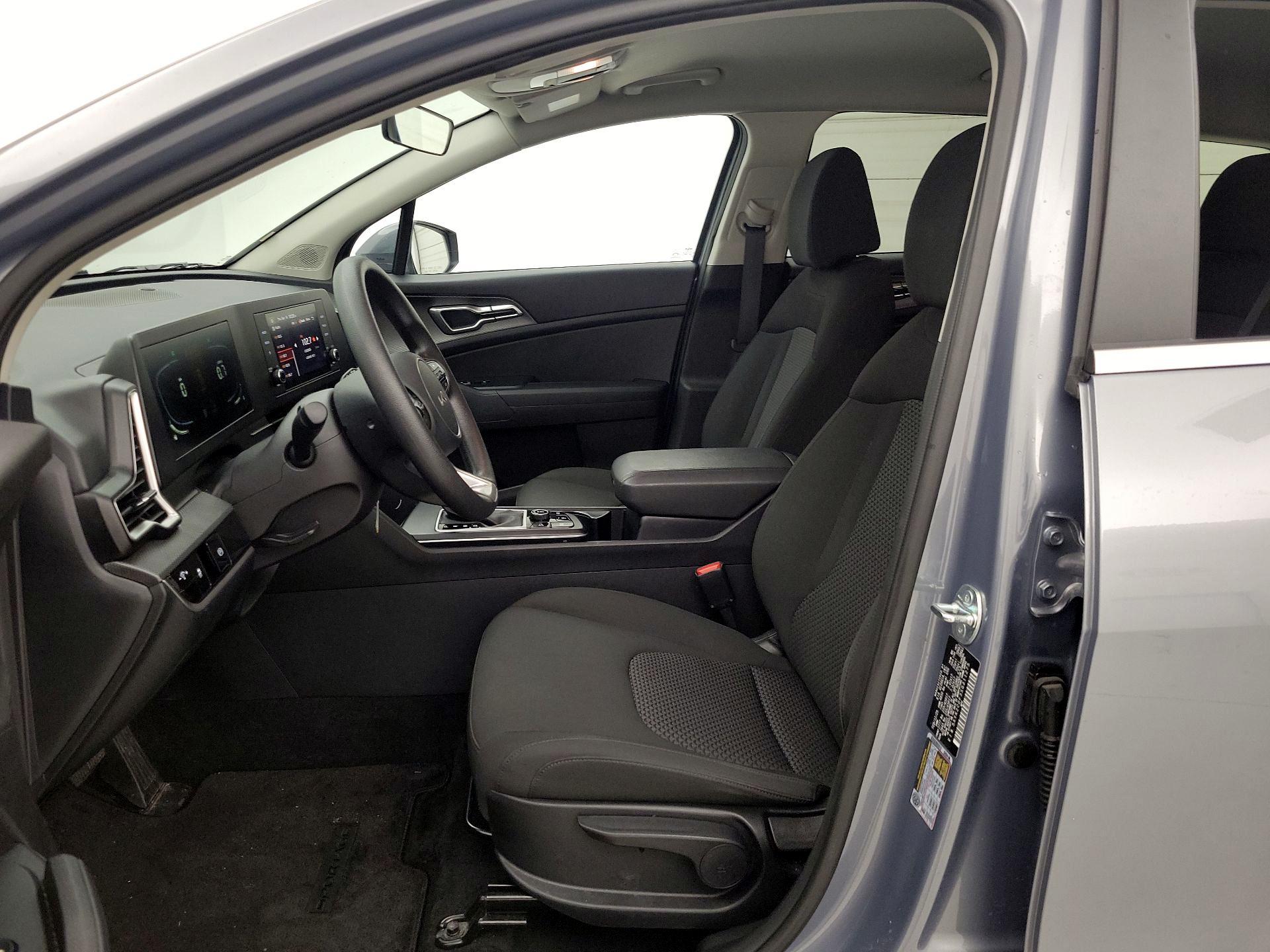 Thumbnail: 2025 Kia Sportage - 11