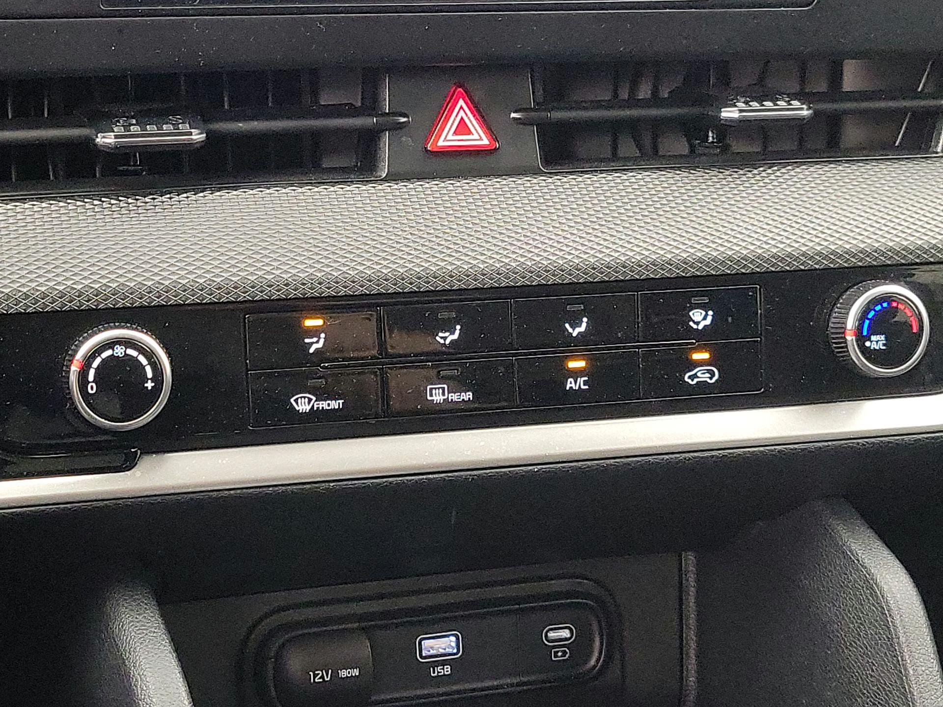 Thumbnail: 2025 Kia Sportage - 16