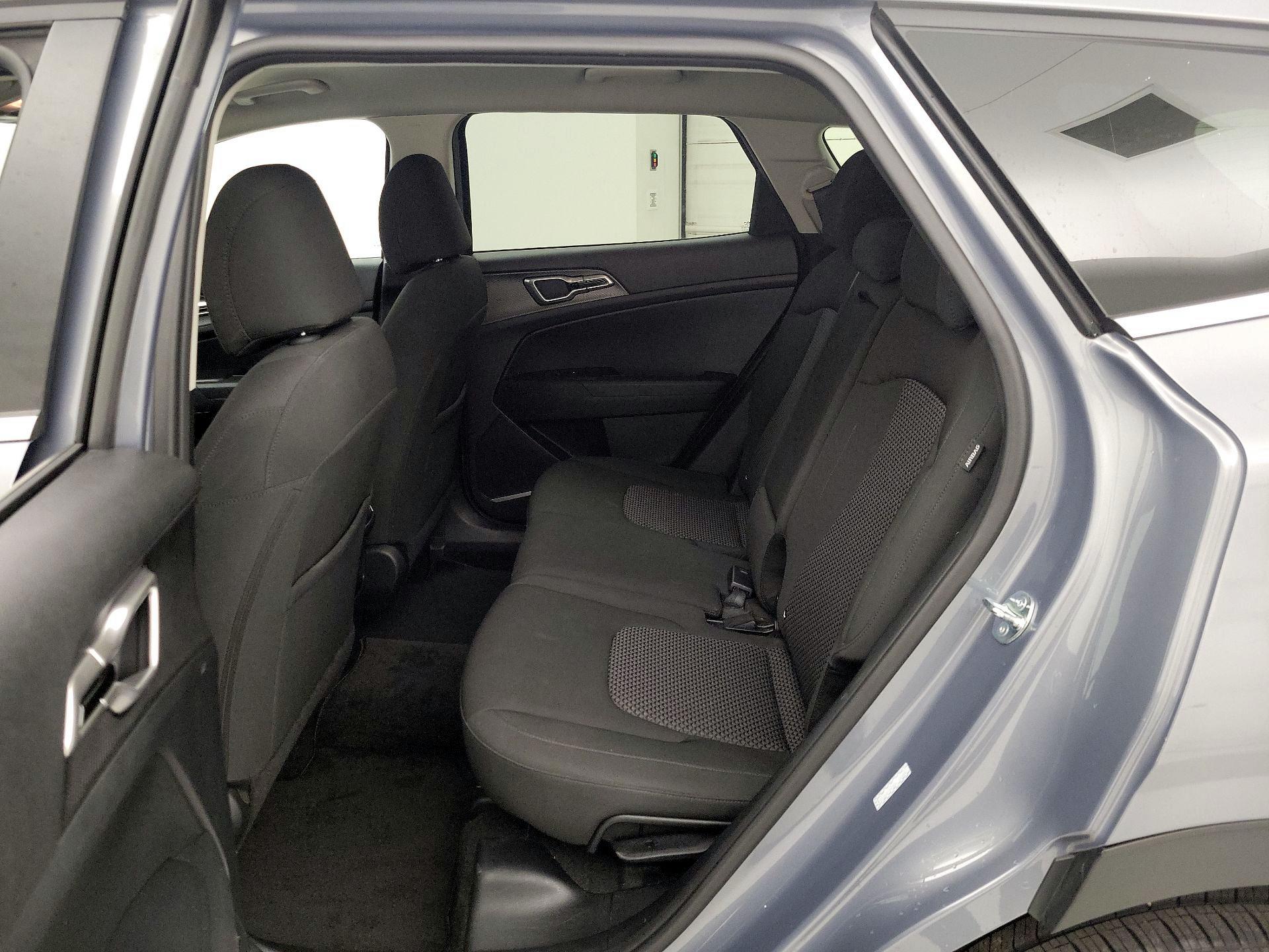 Thumbnail: 2025 Kia Sportage - 19