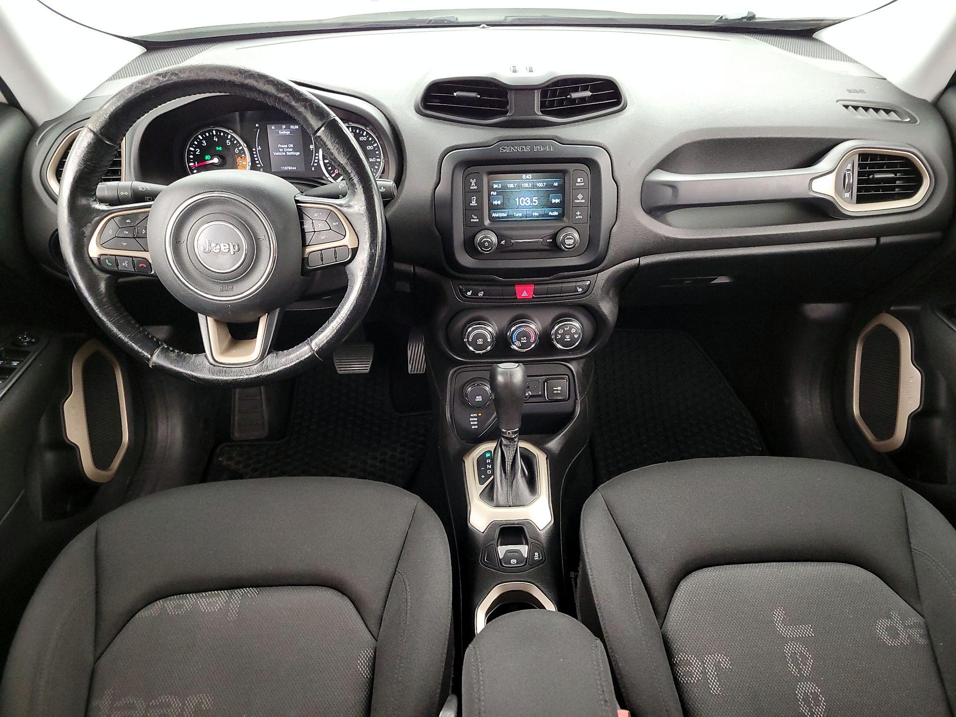 Thumbnail: 2016 Jeep Renegade - 9