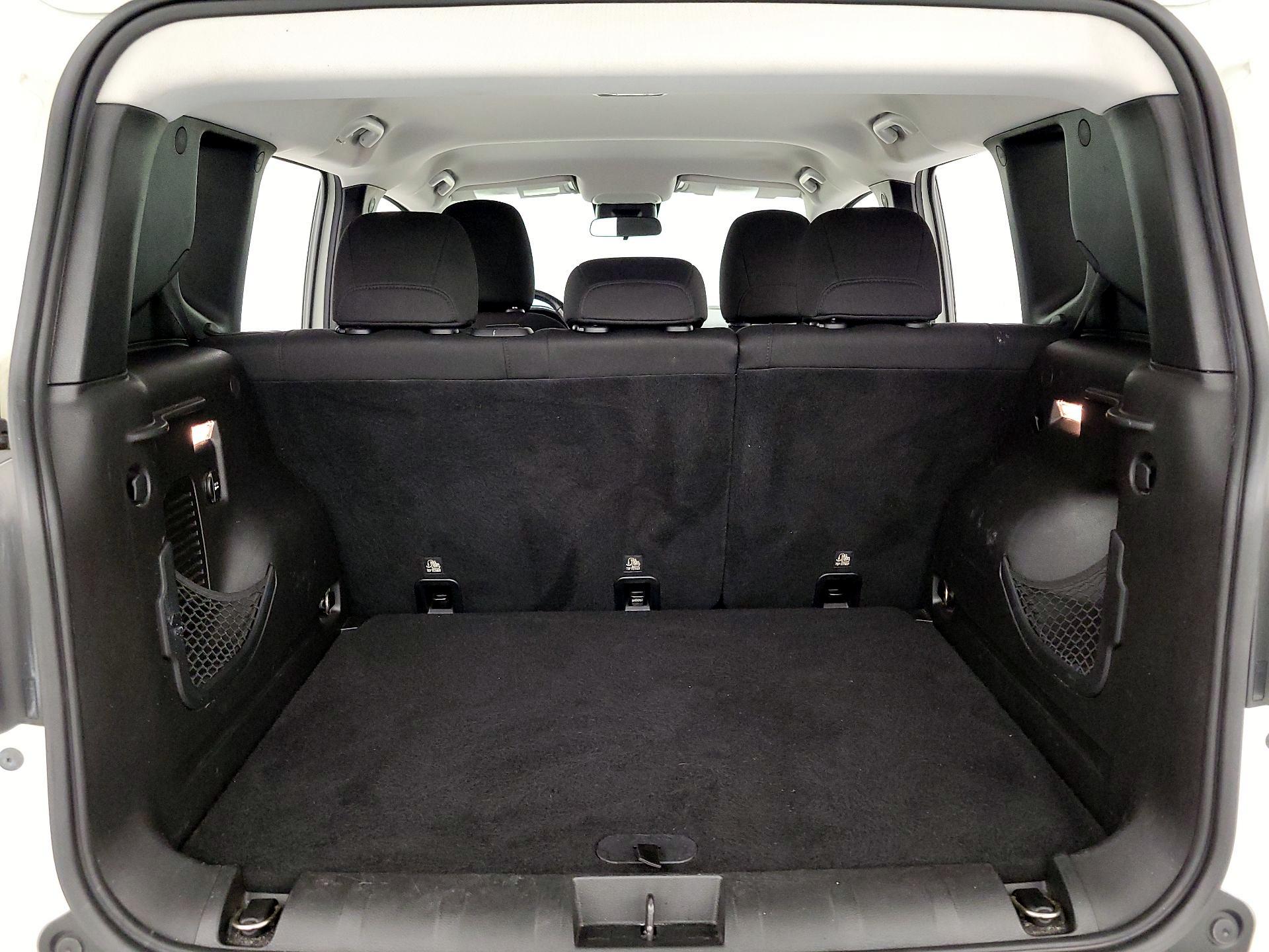 Thumbnail: 2016 Jeep Renegade - 20
