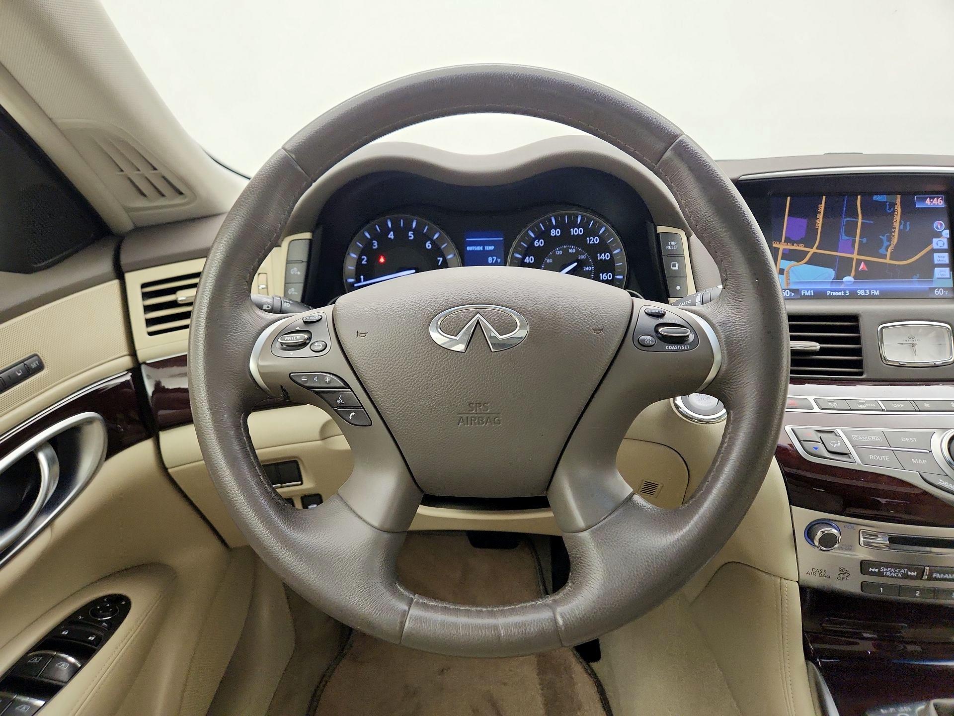 Thumbnail: 2015 INFINITI Q70 - 10