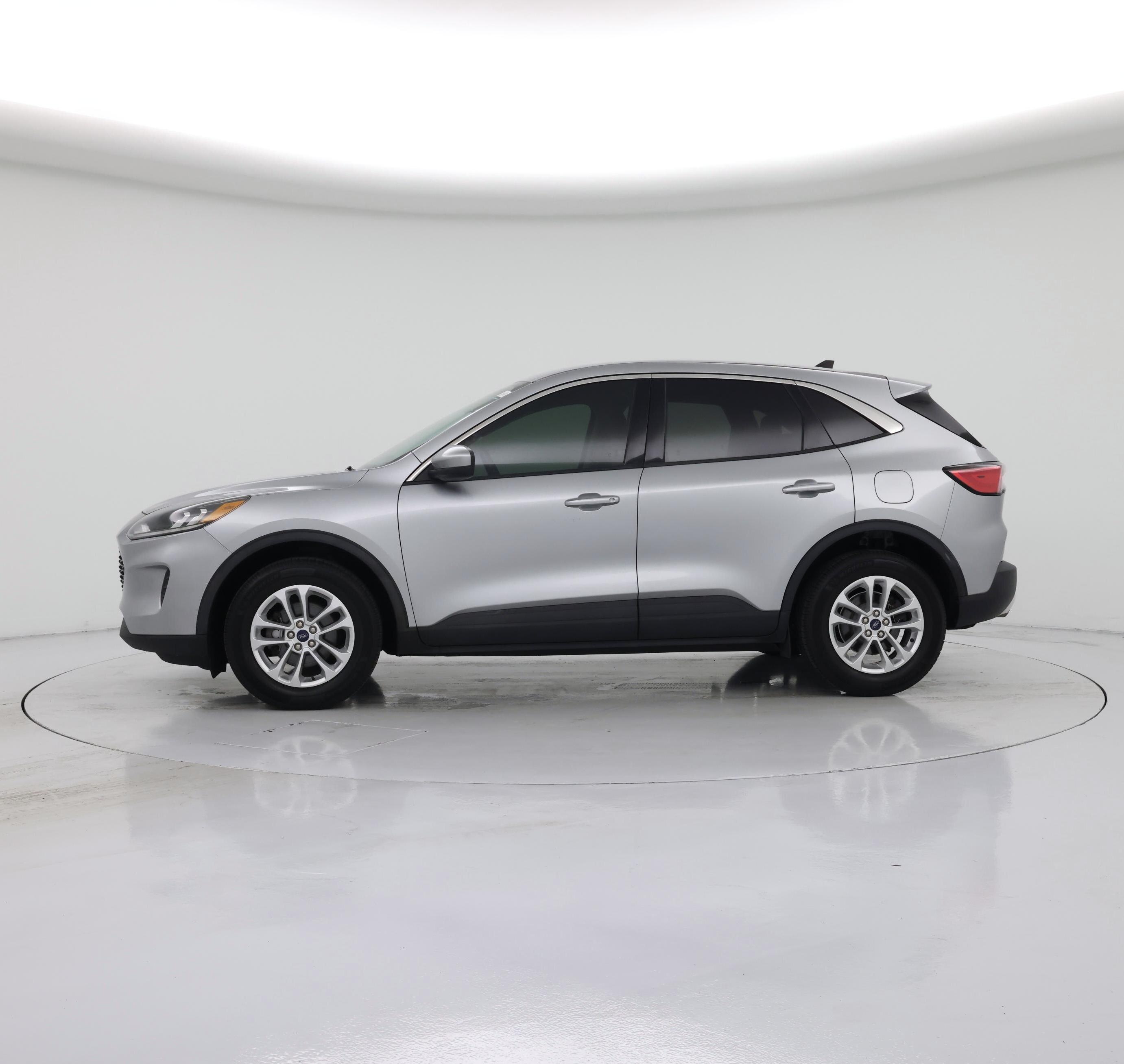 Thumbnail: 2021 Ford Escape - 3