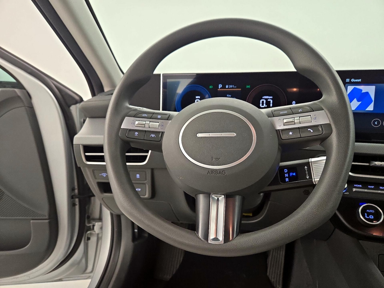 2025 Hyundai Sonata SEL - Photo 11