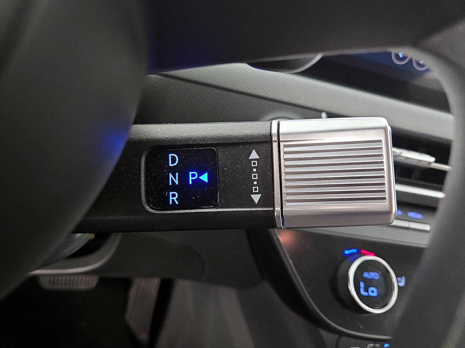 2025 Hyundai Sonata SEL - Photo 18